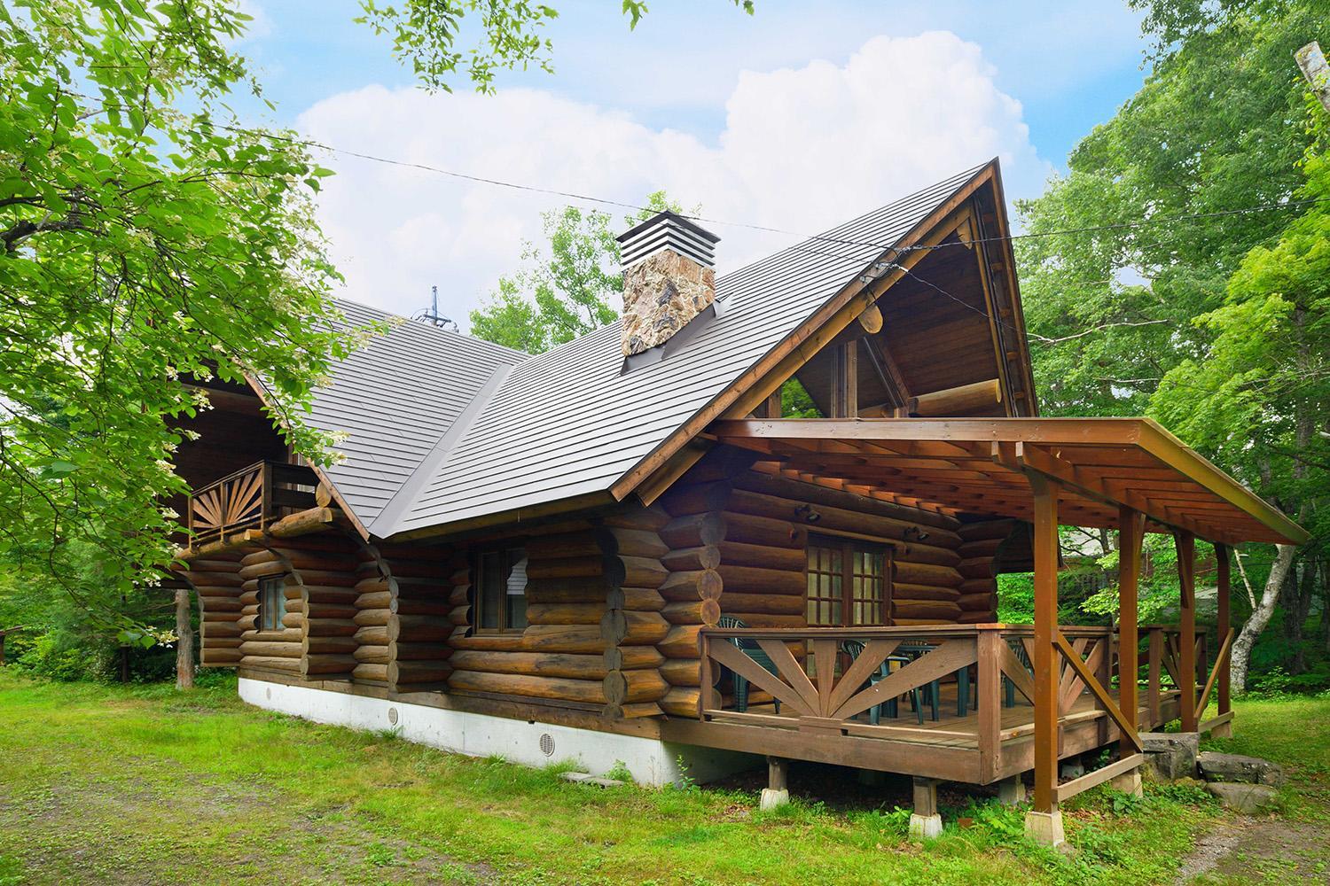 Deluxe Log House - Photo 16