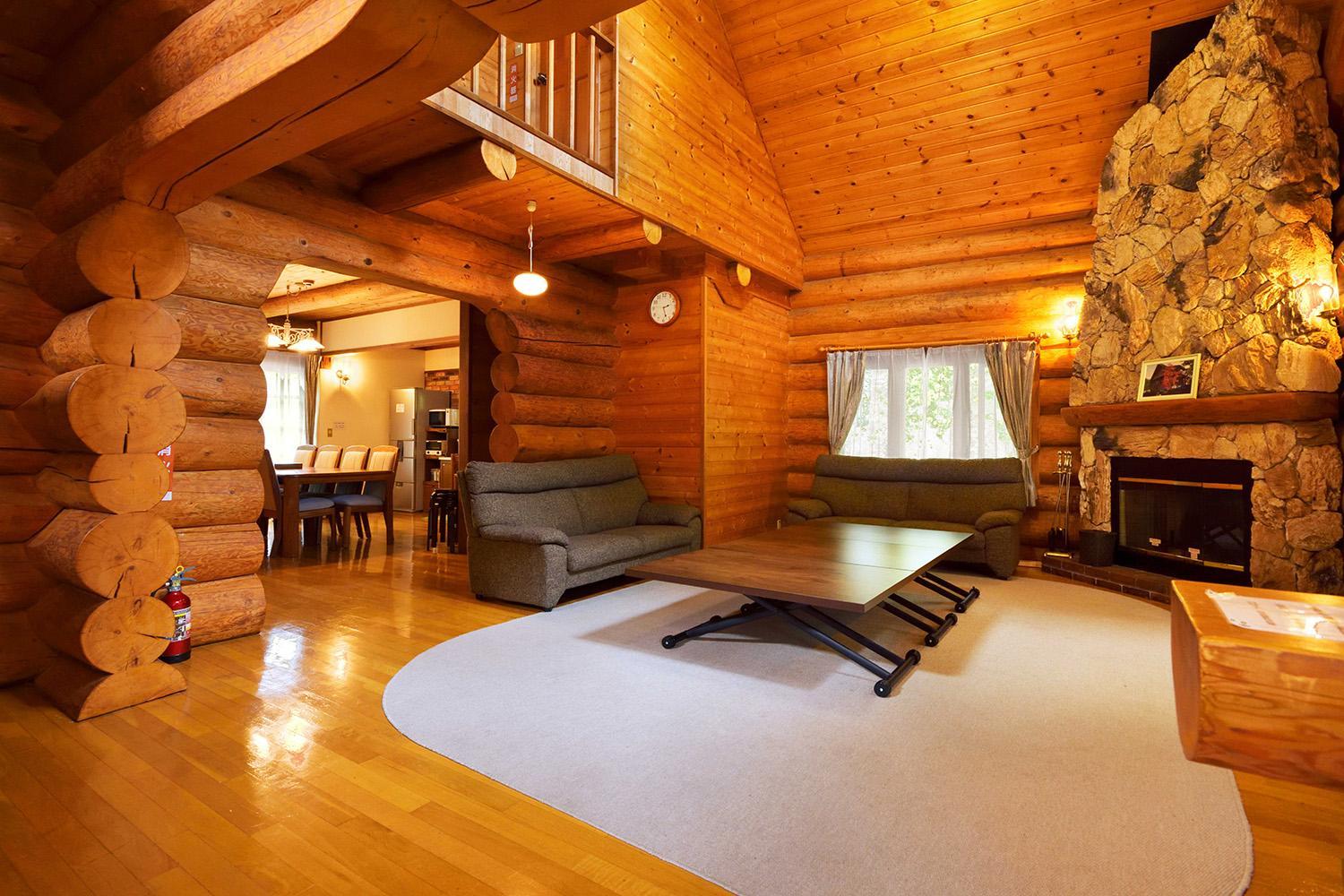 Deluxe Log House - Photo 7