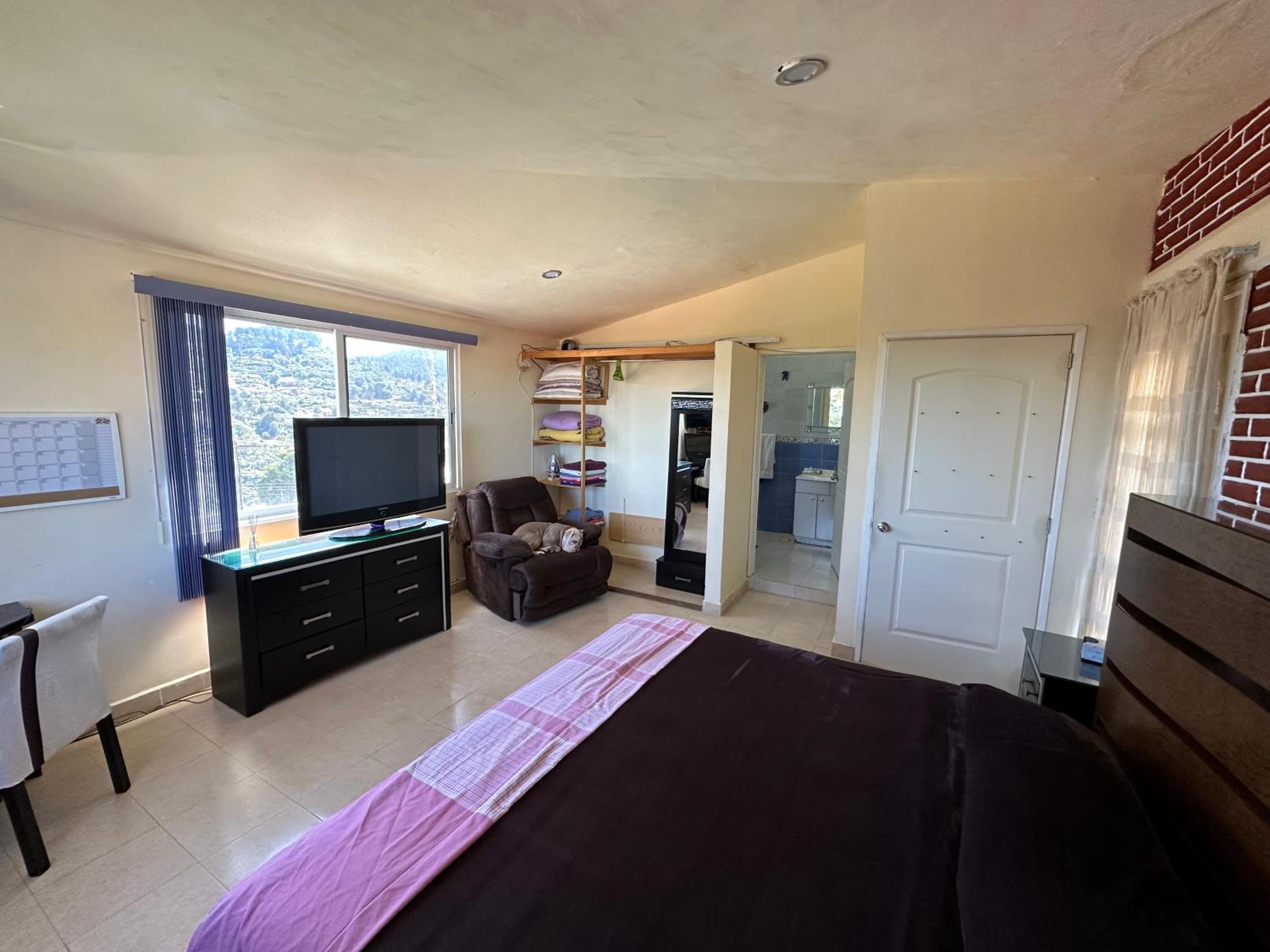 Double Room With Private Bathroom photo 1