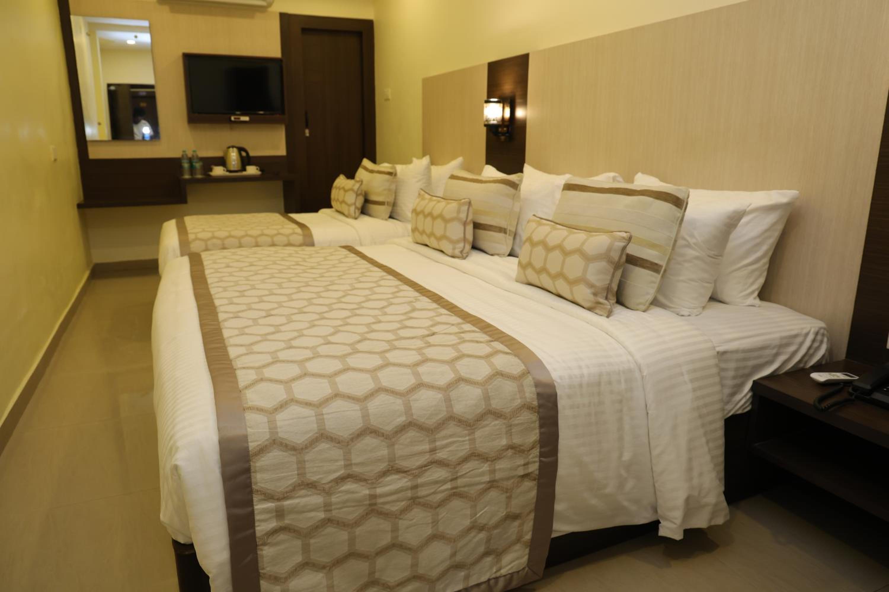 Classic Triple Room - Photo 5
