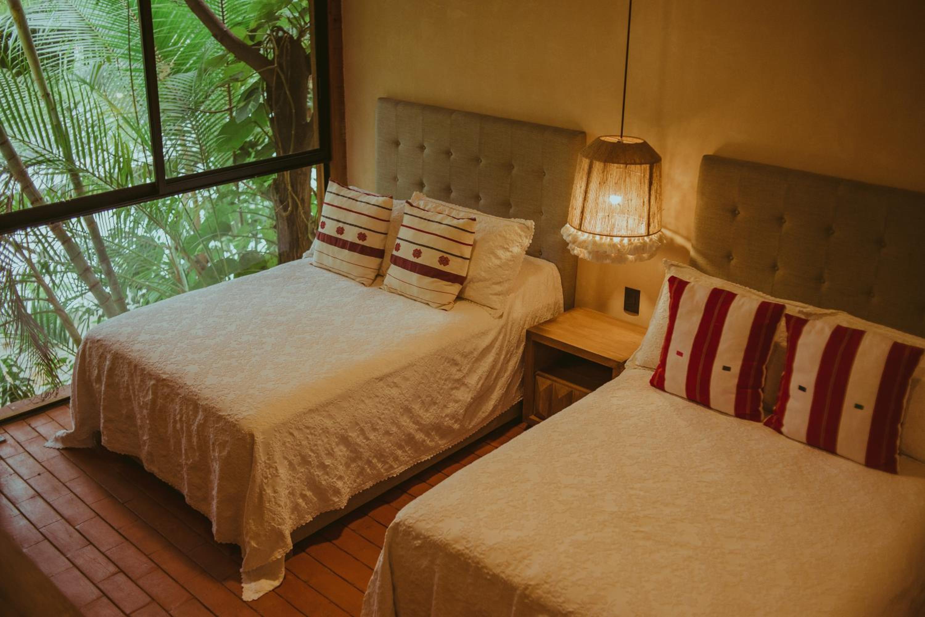 Twin Room with Private Bathroom - Photo 3
