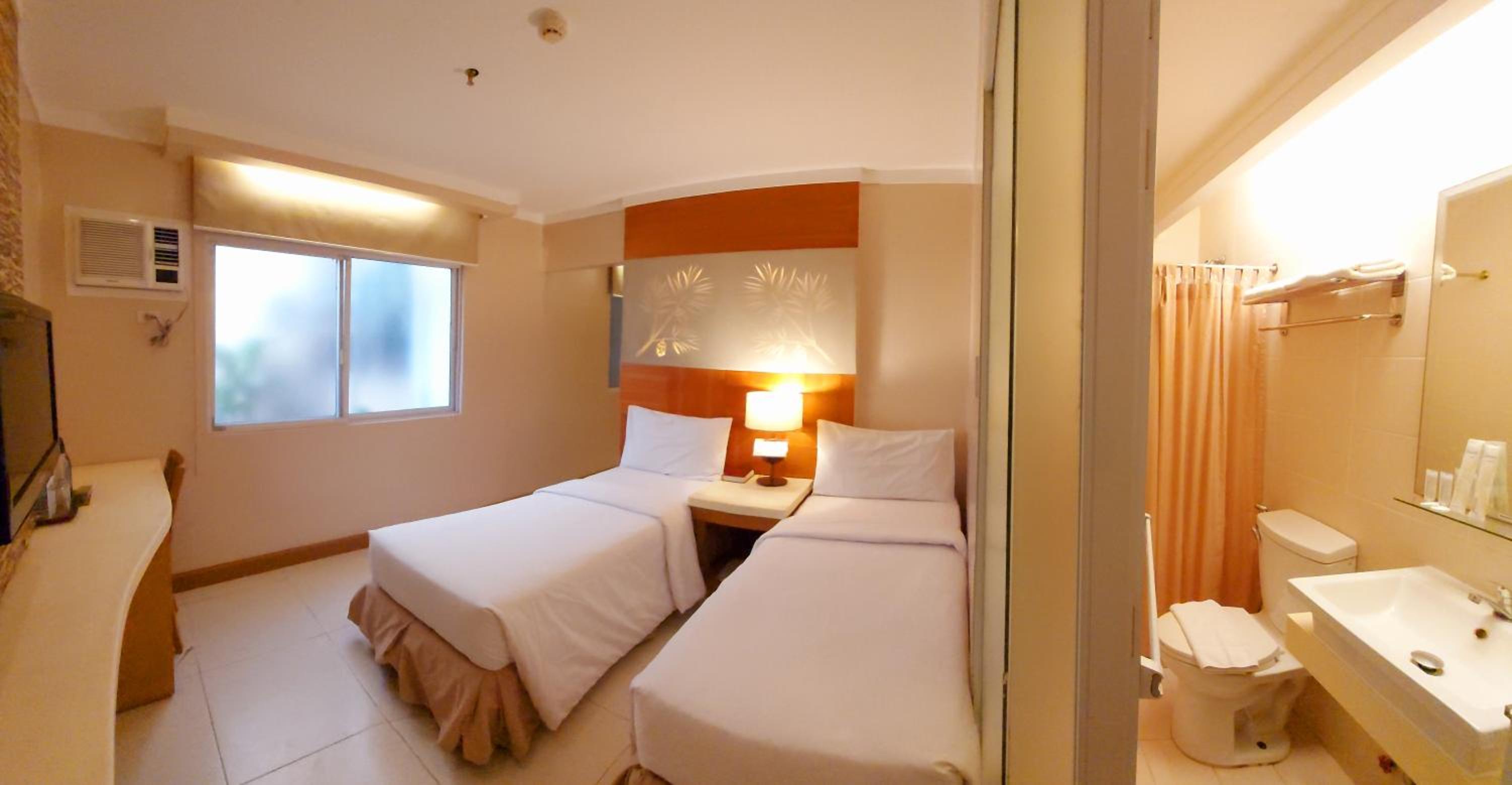 Standard Quadruple Room - Photo 4