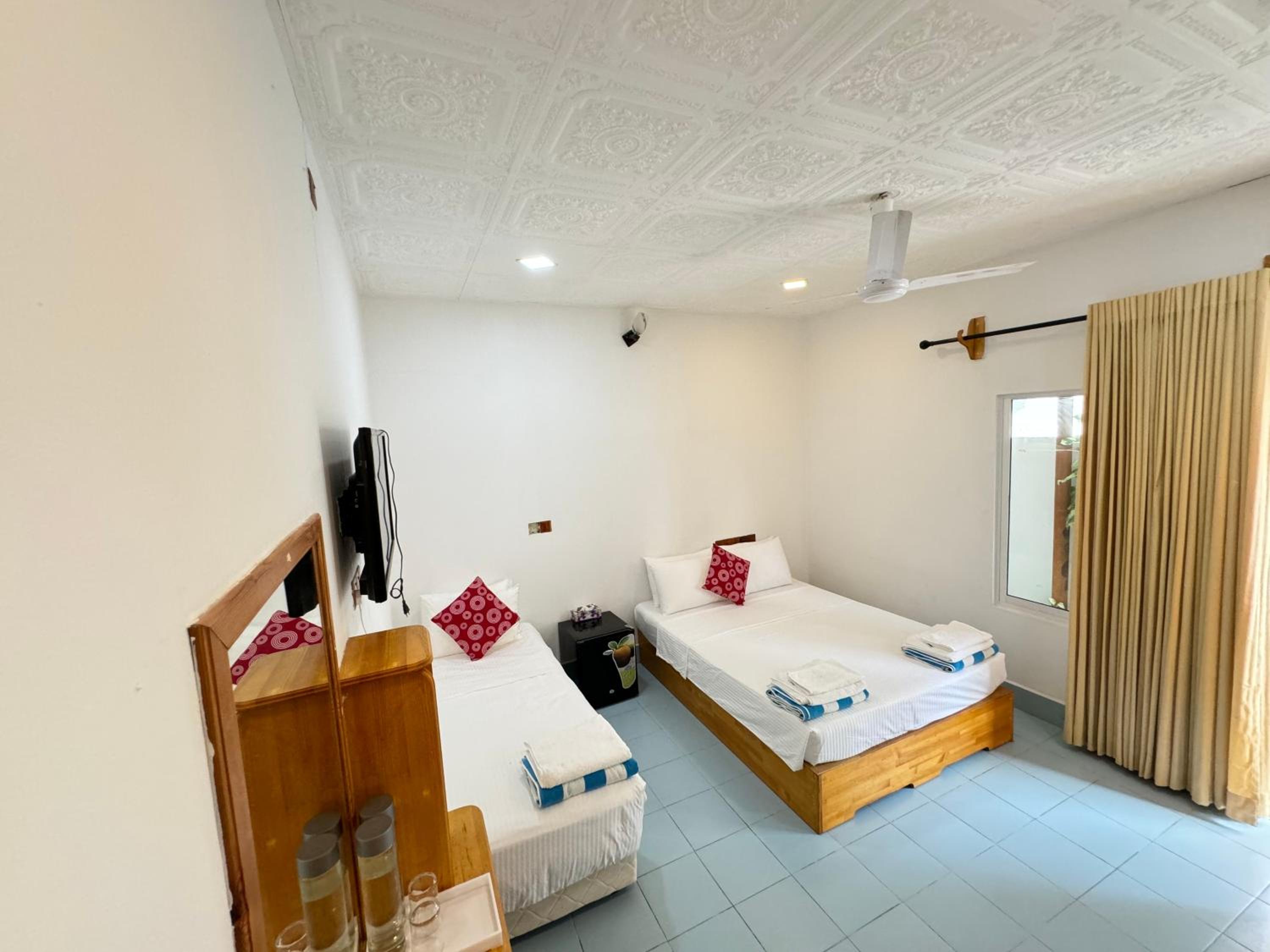 Comfort Triple Room with Shower photo 3