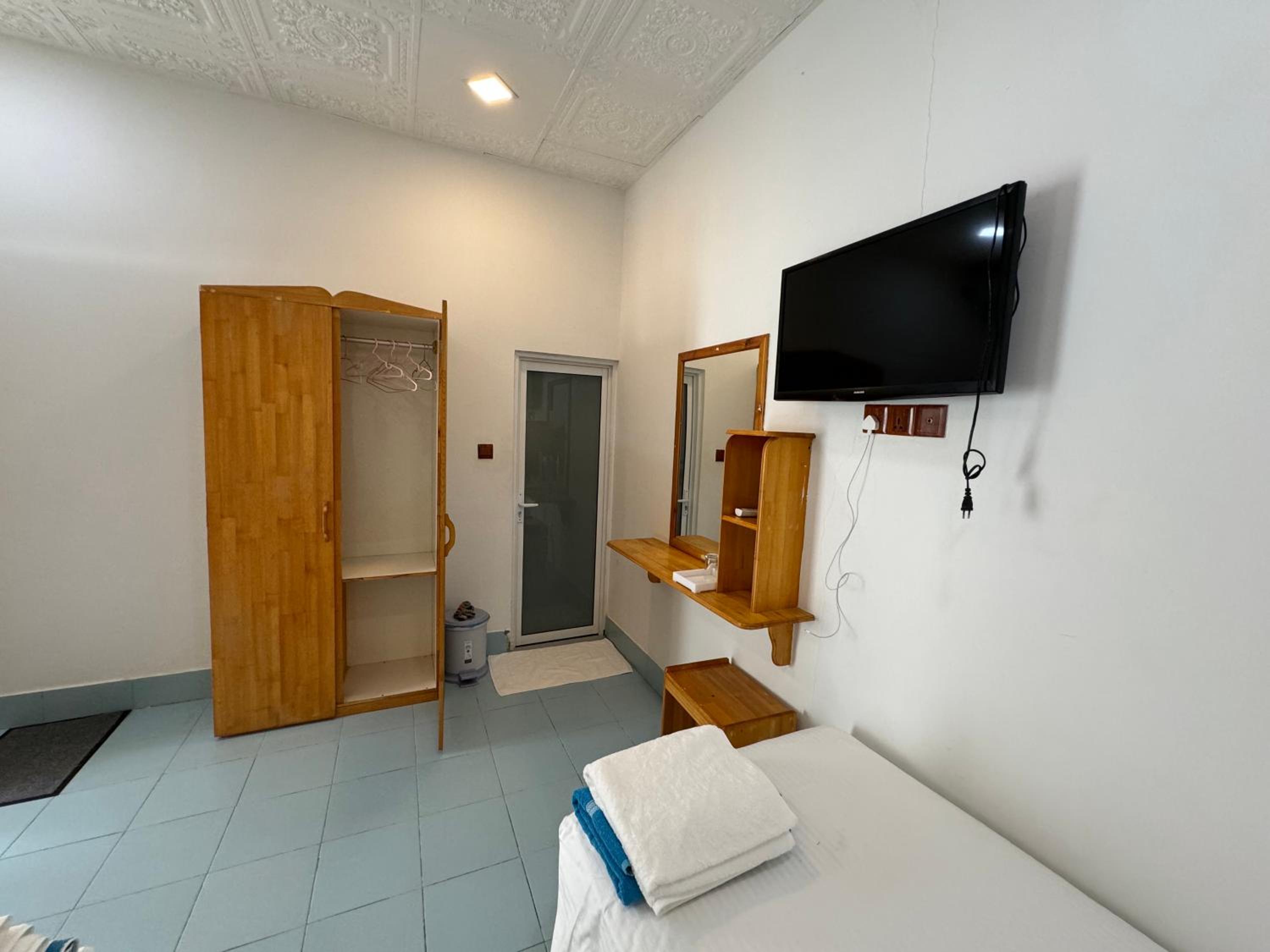 Comfort Triple Room with Shower