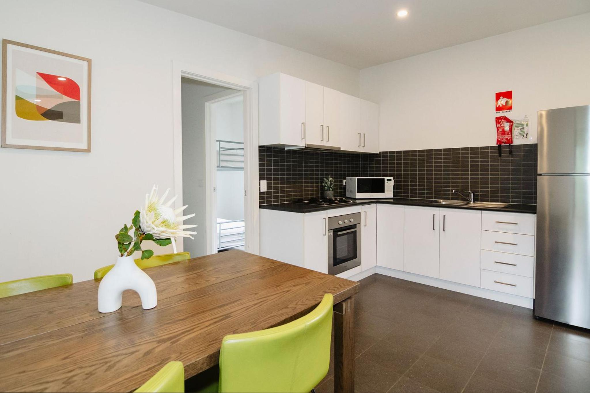 Modern Two Bedroom Spacious photo 2