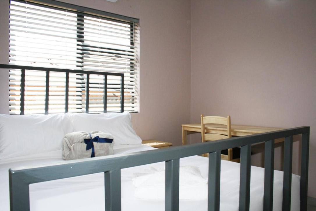 Double Room With Private Bathroom photo 3