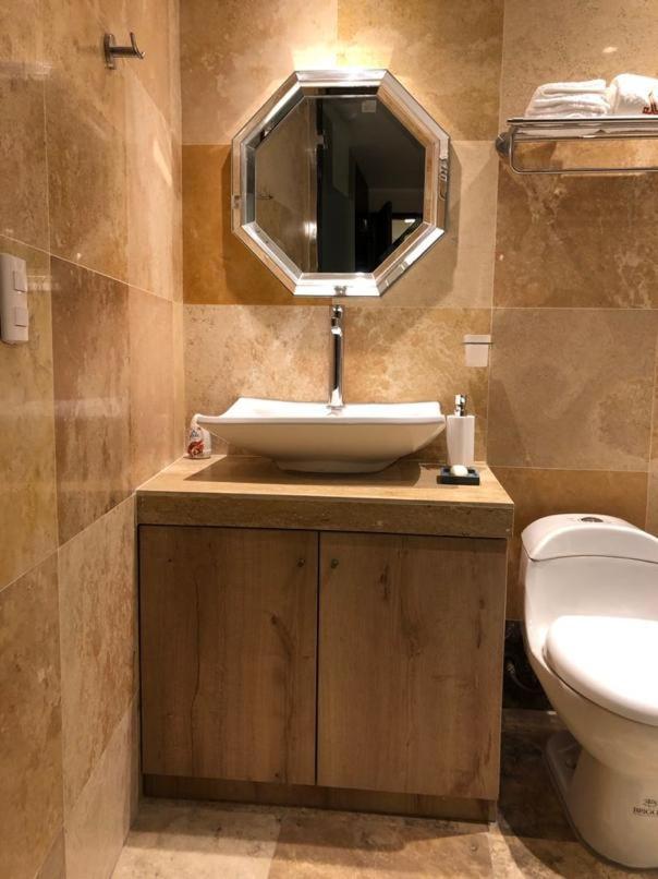 Queen Suite photo 2