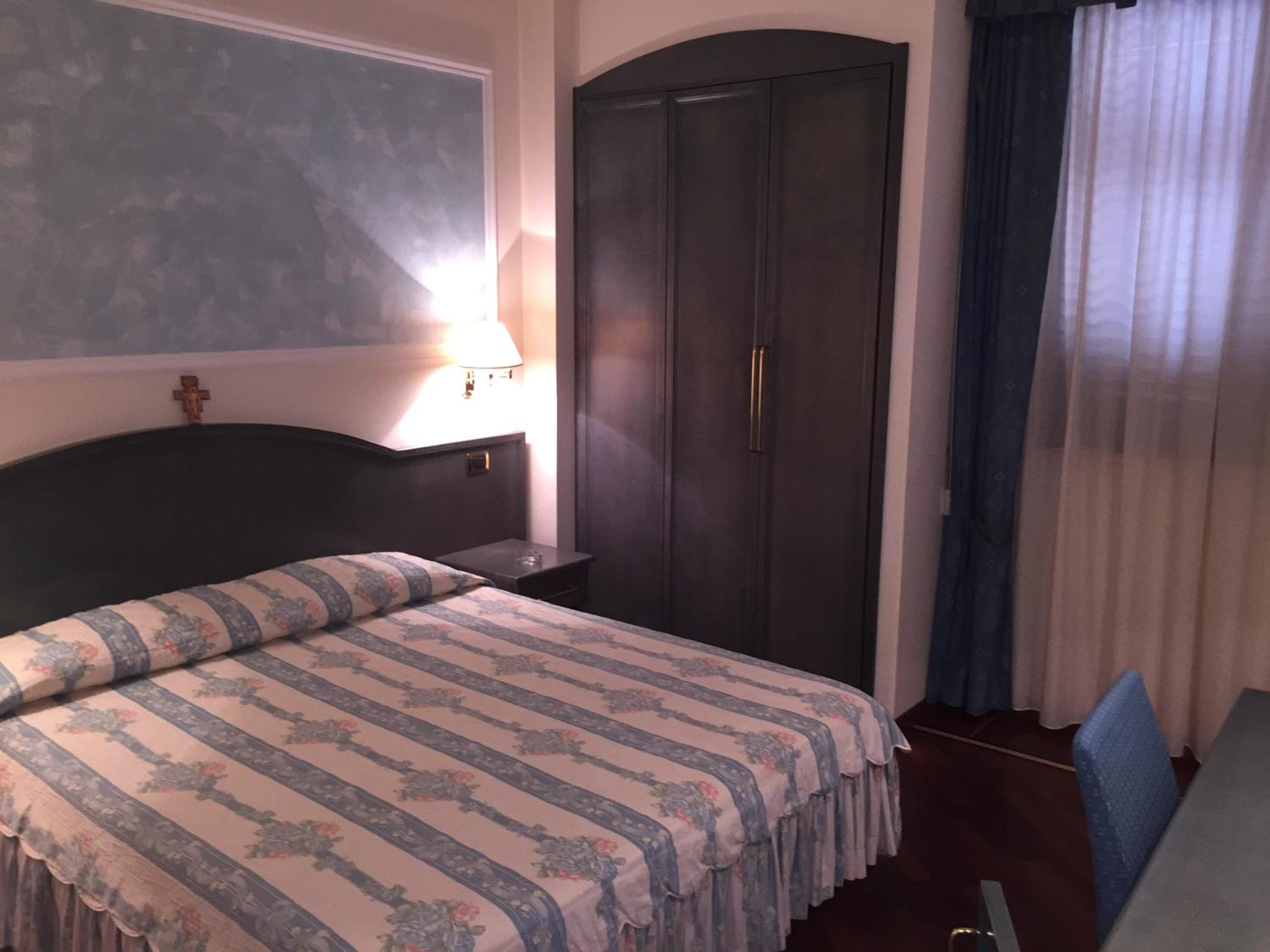 Deluxe Double Room - Photo 2