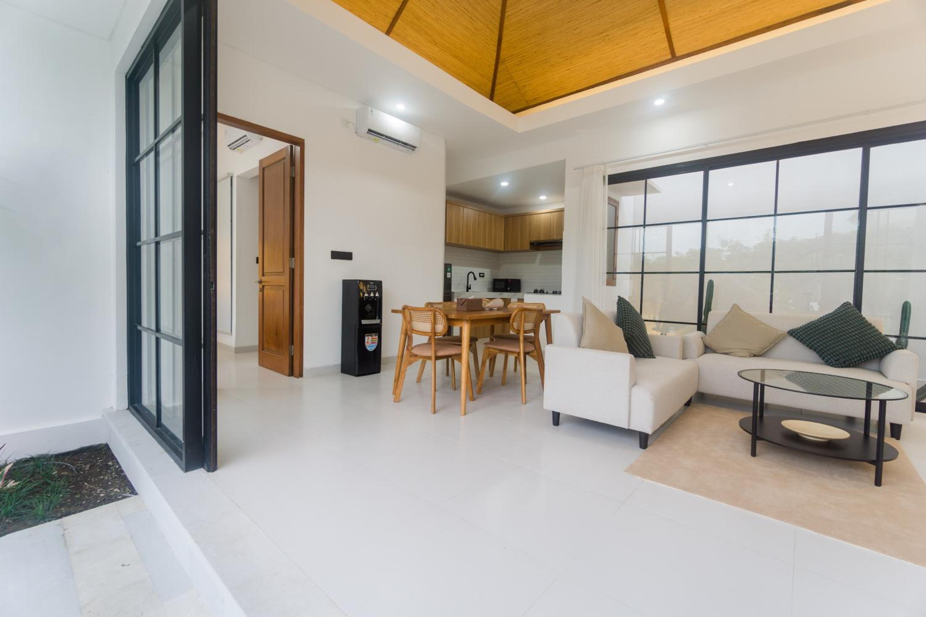 Two-Bedroom Villa photo 3