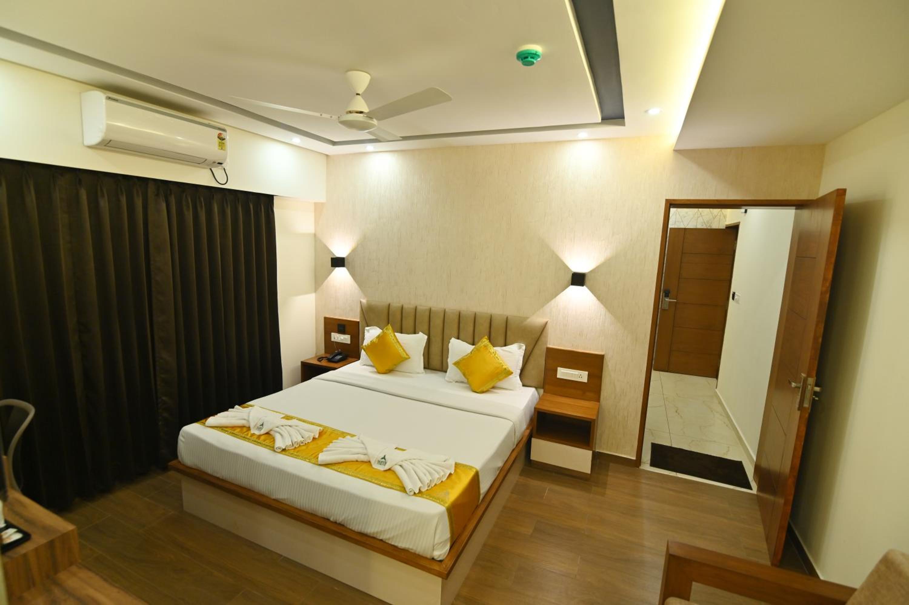 Deluxe Family Suite photo 3