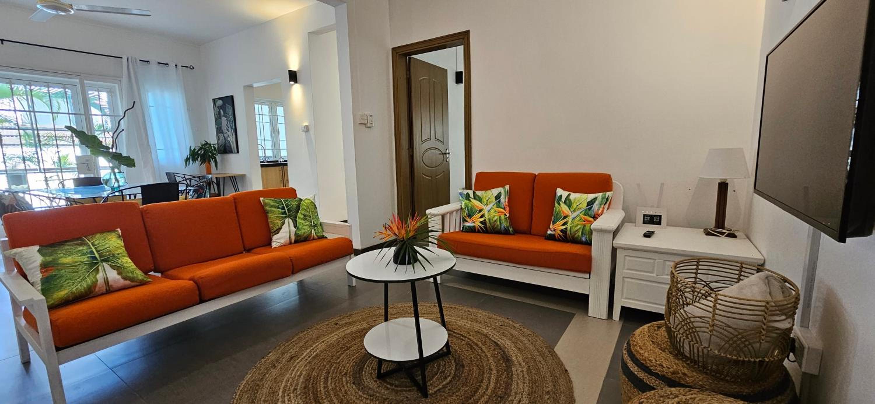 Three-Bedroom Apartment photo 3