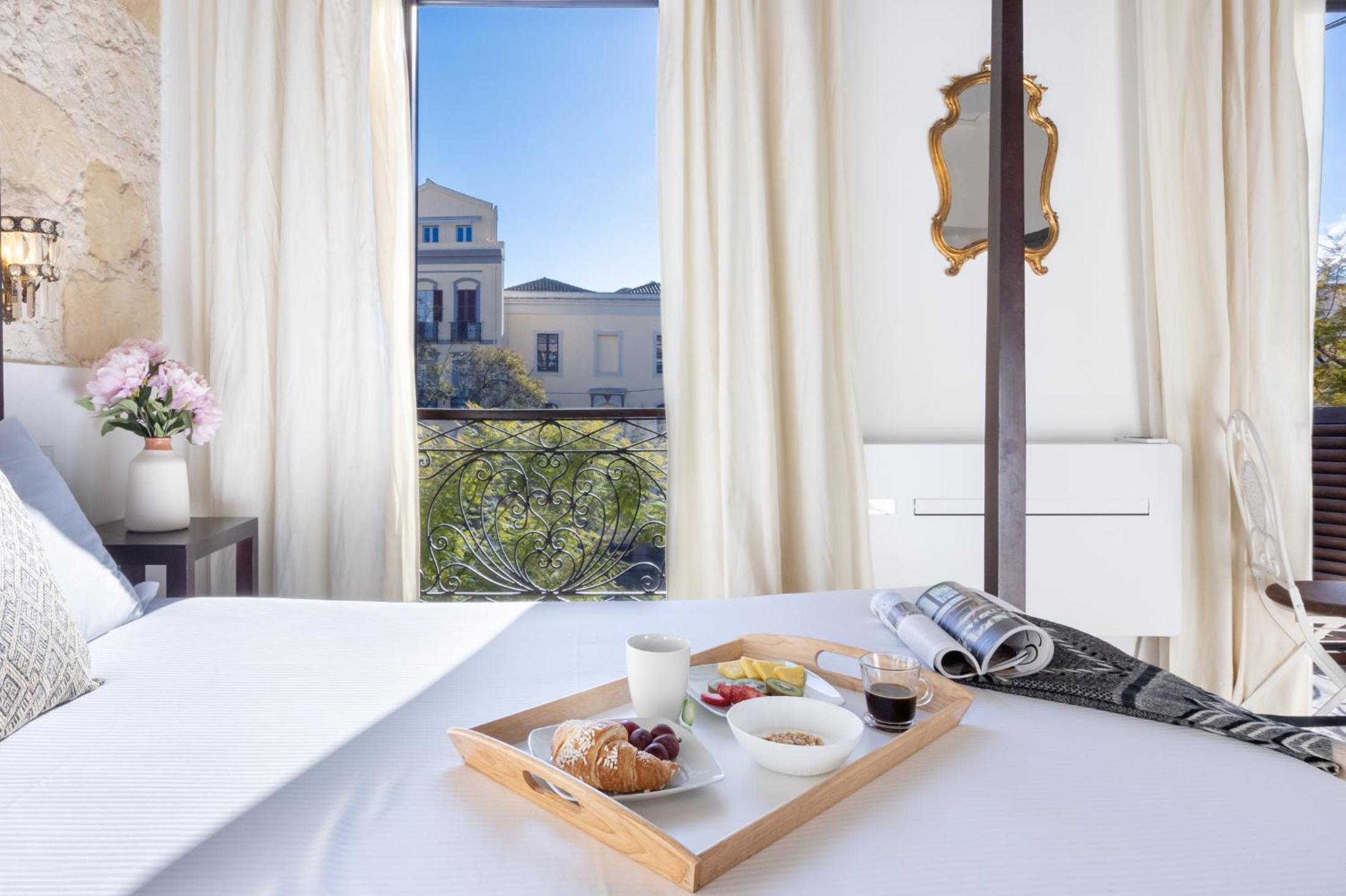 Deluxe Double Room with Balcony photo 1