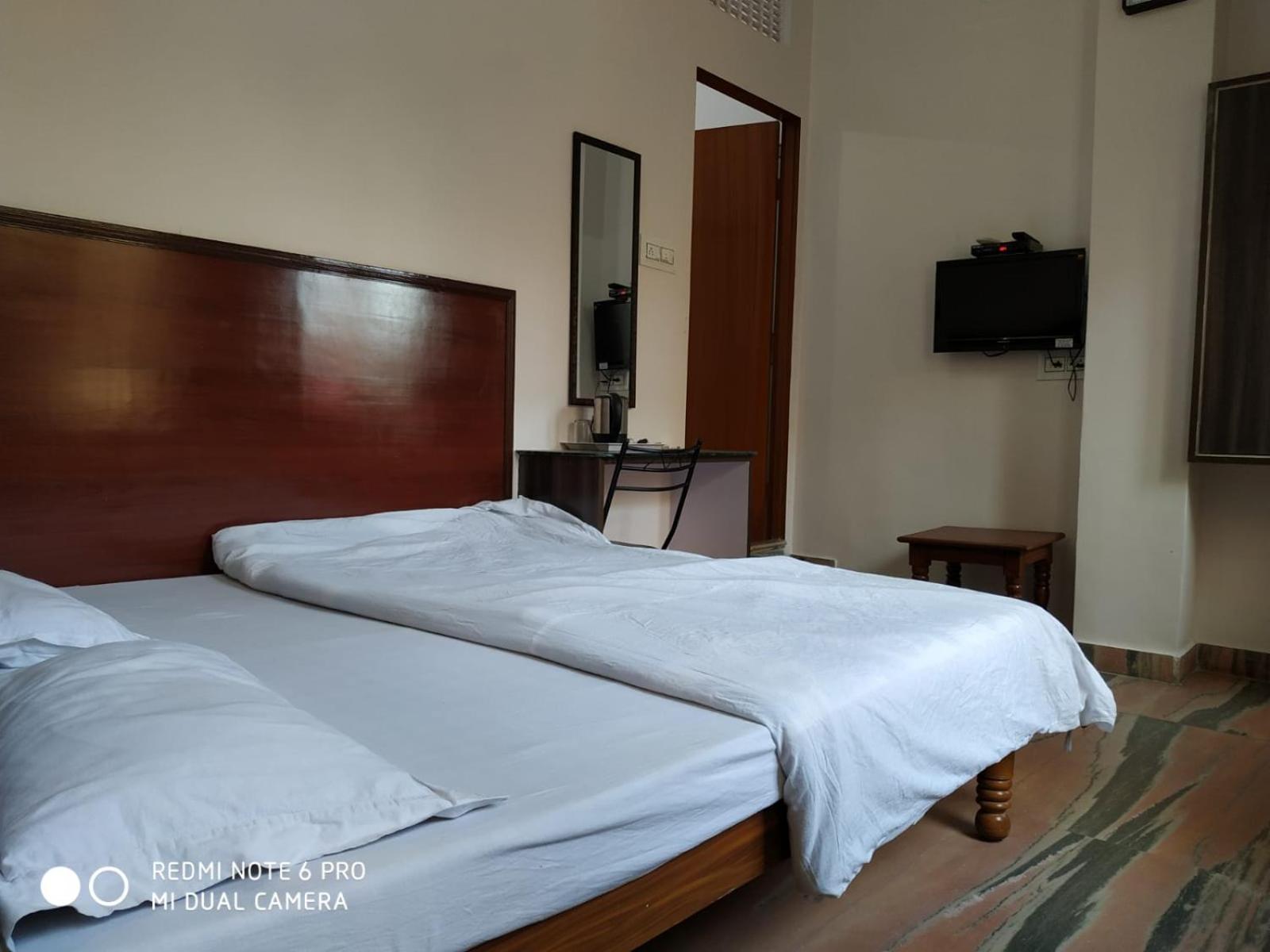 Deluxe Double Room - Photo 2