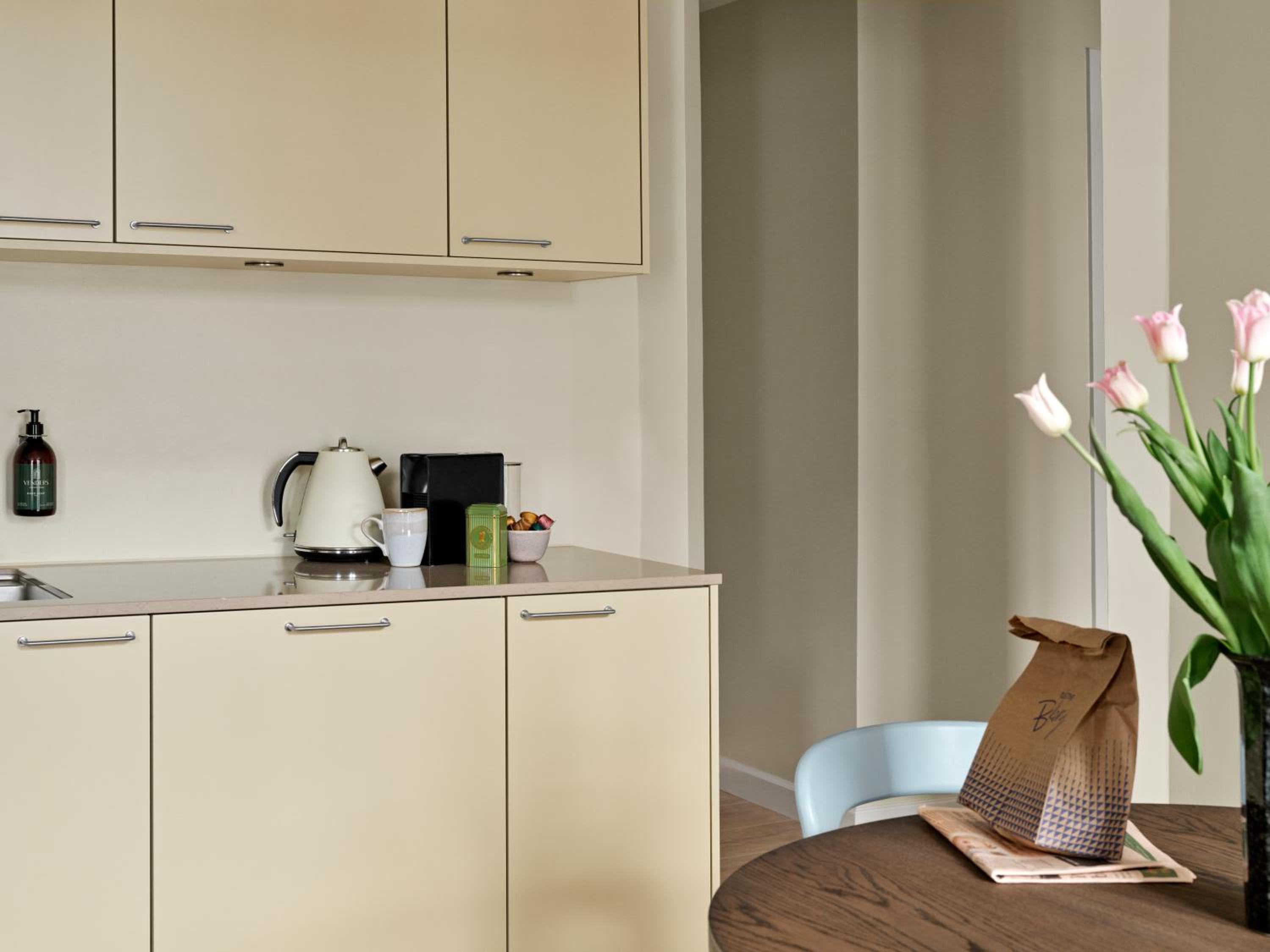 Three-Bedroom Apartment - Photo 7
