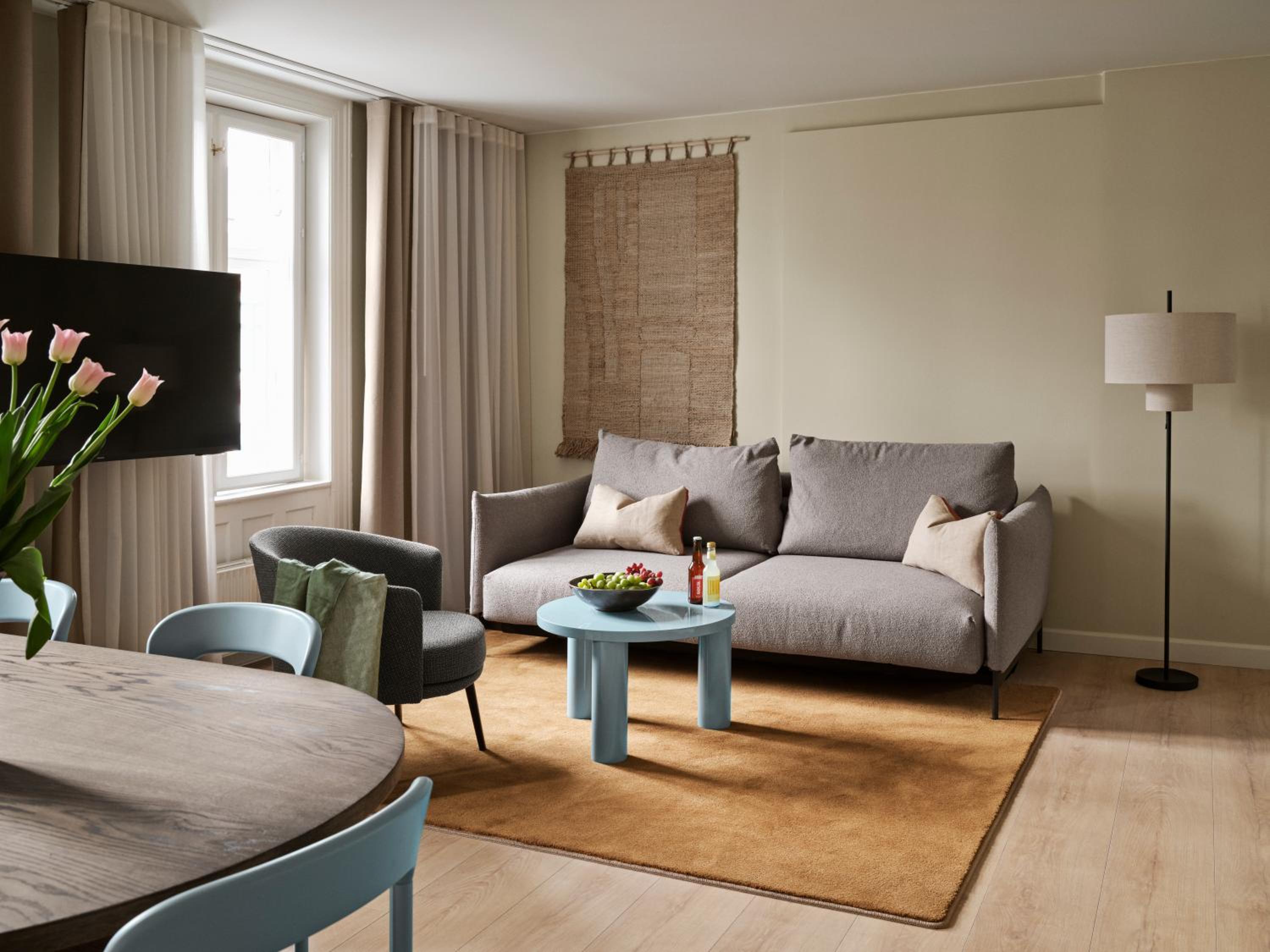 Three-Bedroom Apartment - Photo 13