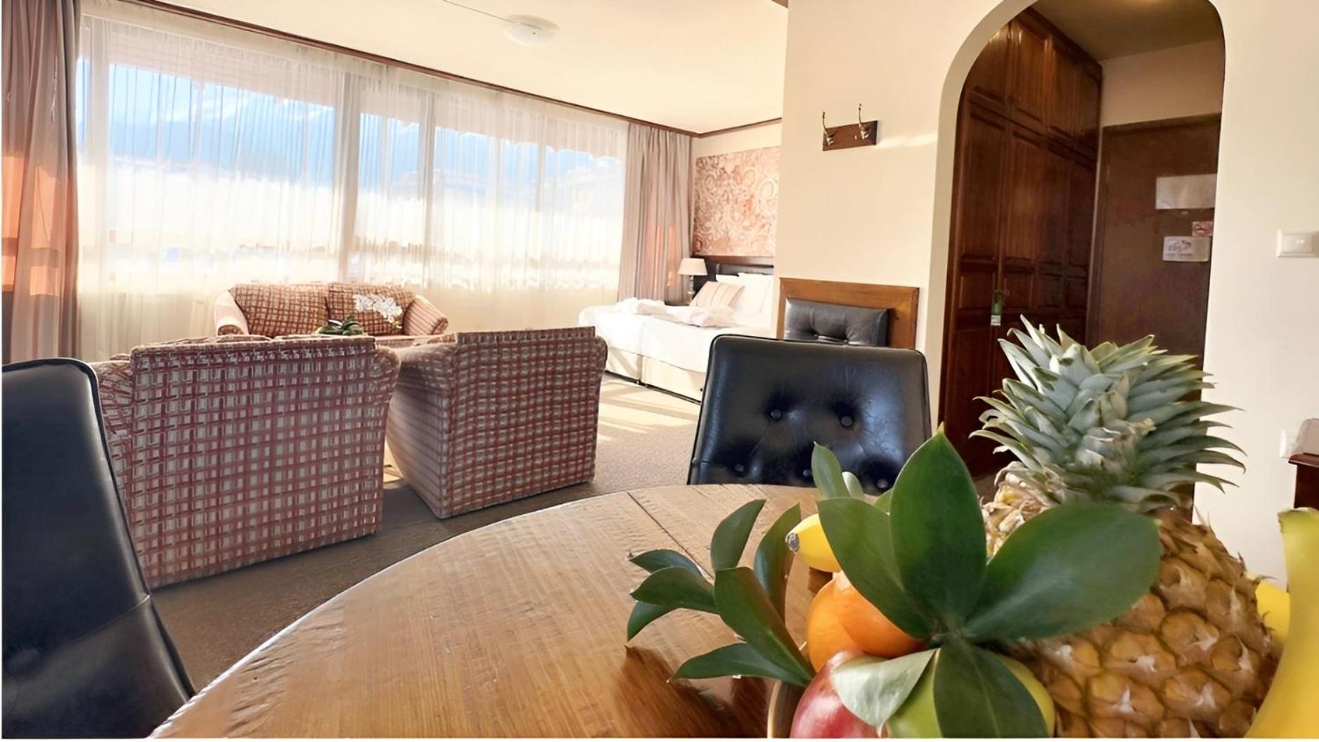 Junior Suite with Extra Bed (3 Adults) - Halfboard Included photo 1
