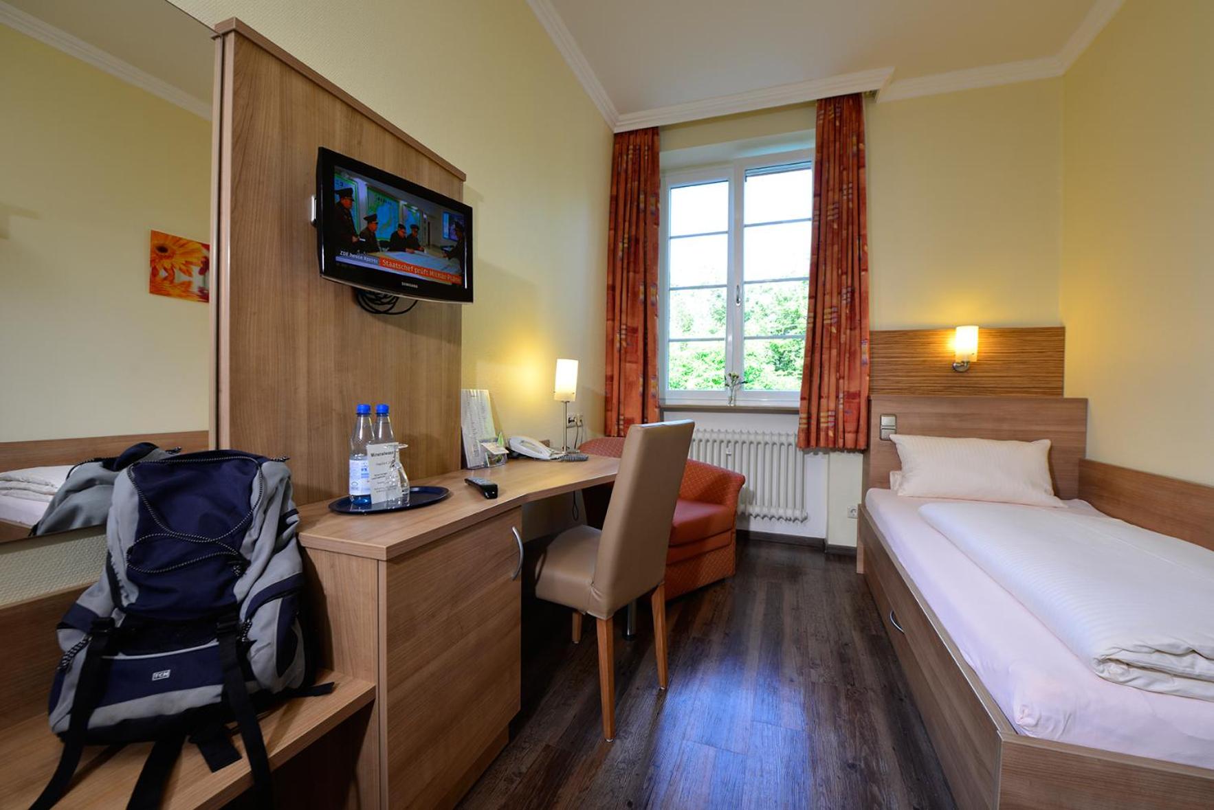 Single Room photo 1