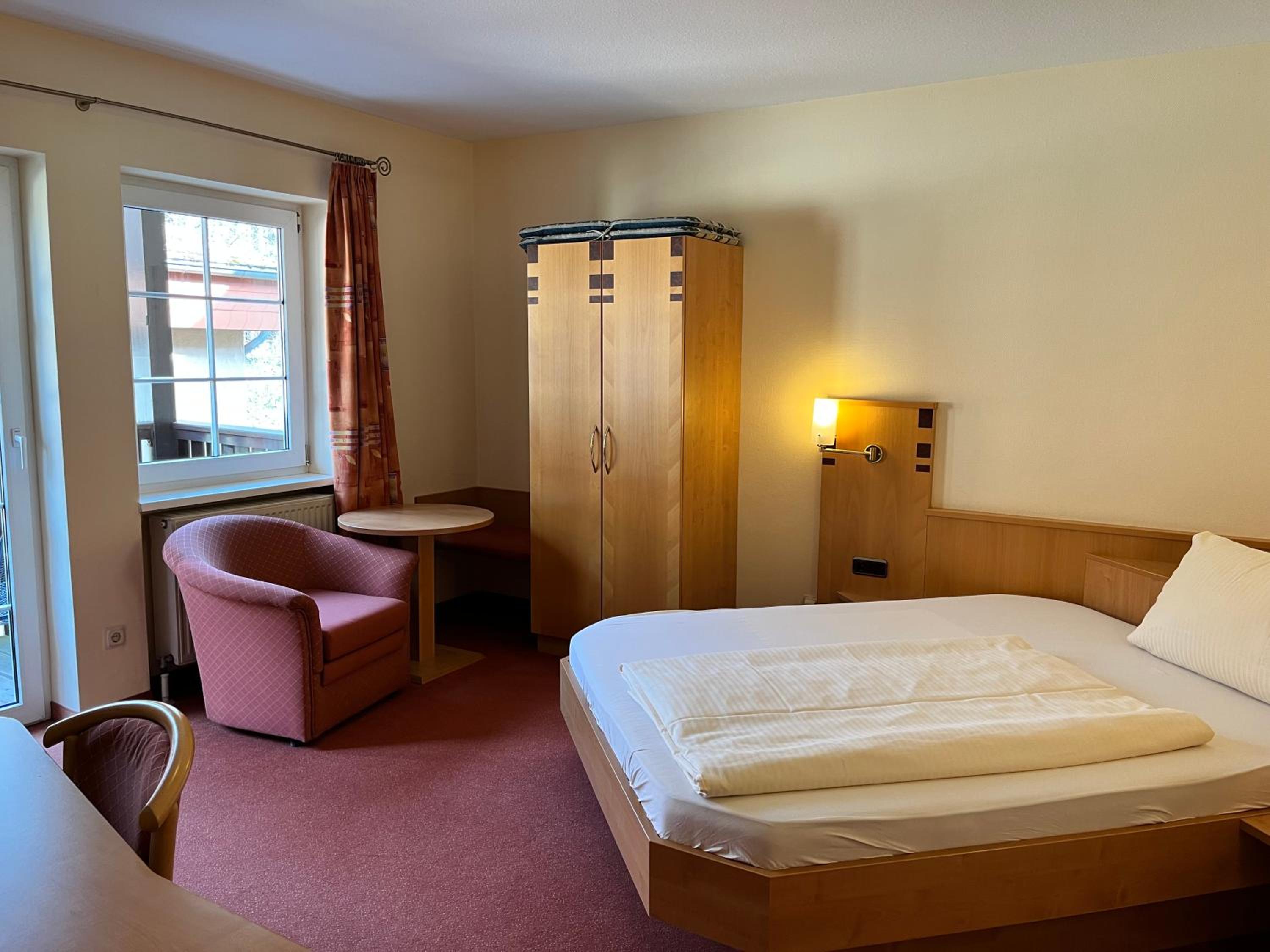 Budget Double Room photo 1