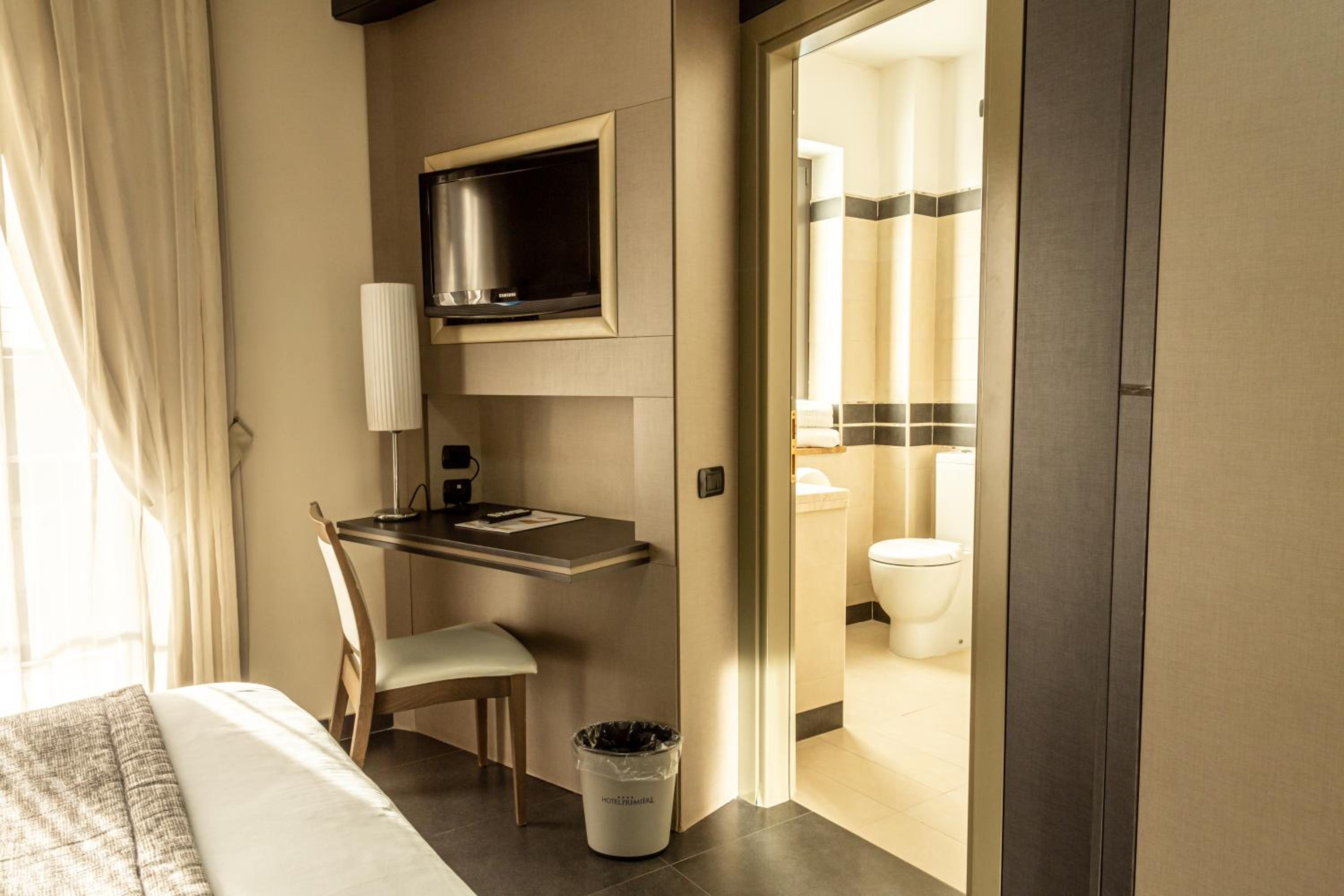 Superior Double Room - Photo 8