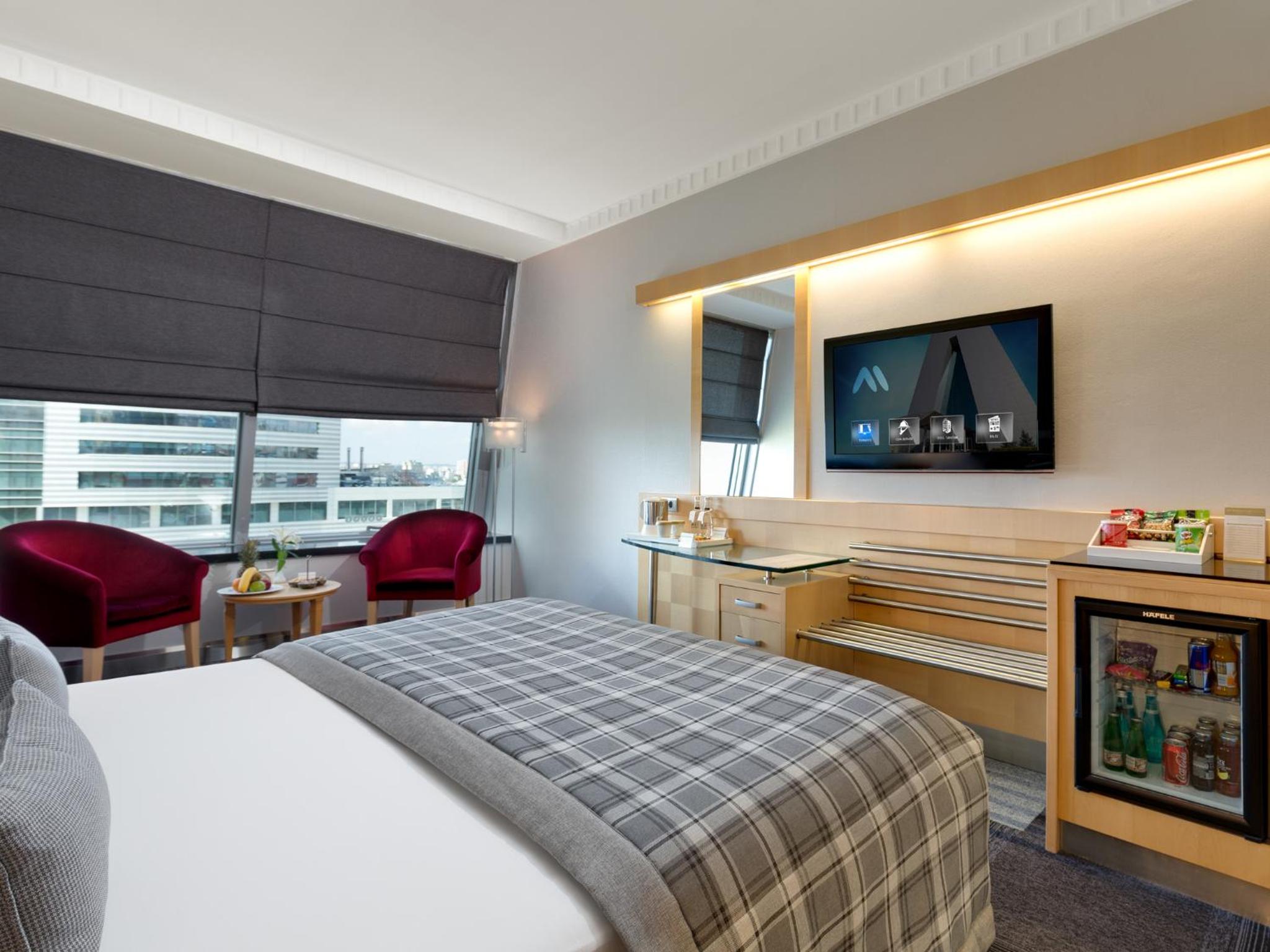 Deluxe Room - Photo 3