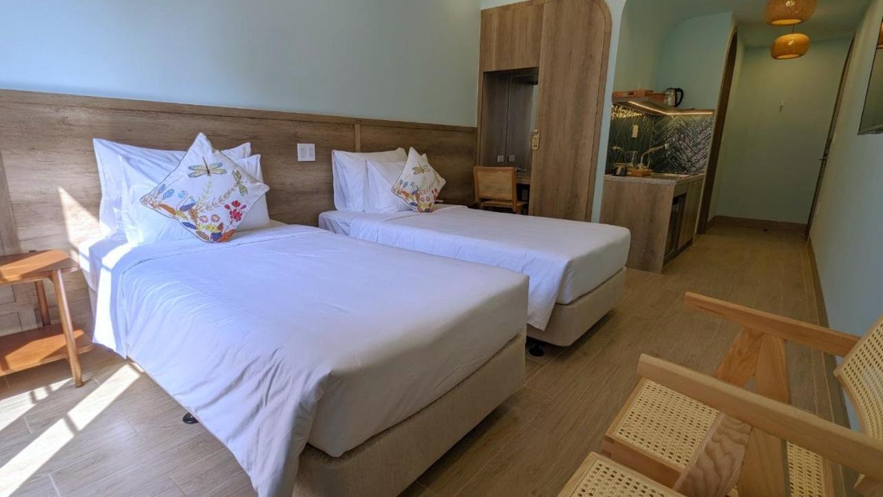 Twin Room with City View