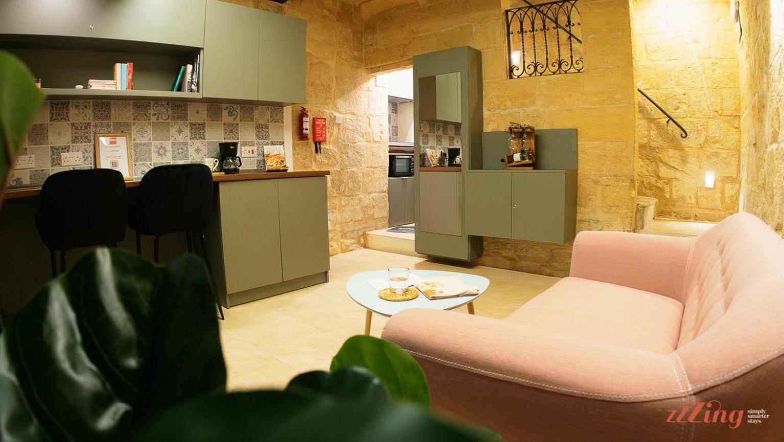 One-Bedroom House photo 3