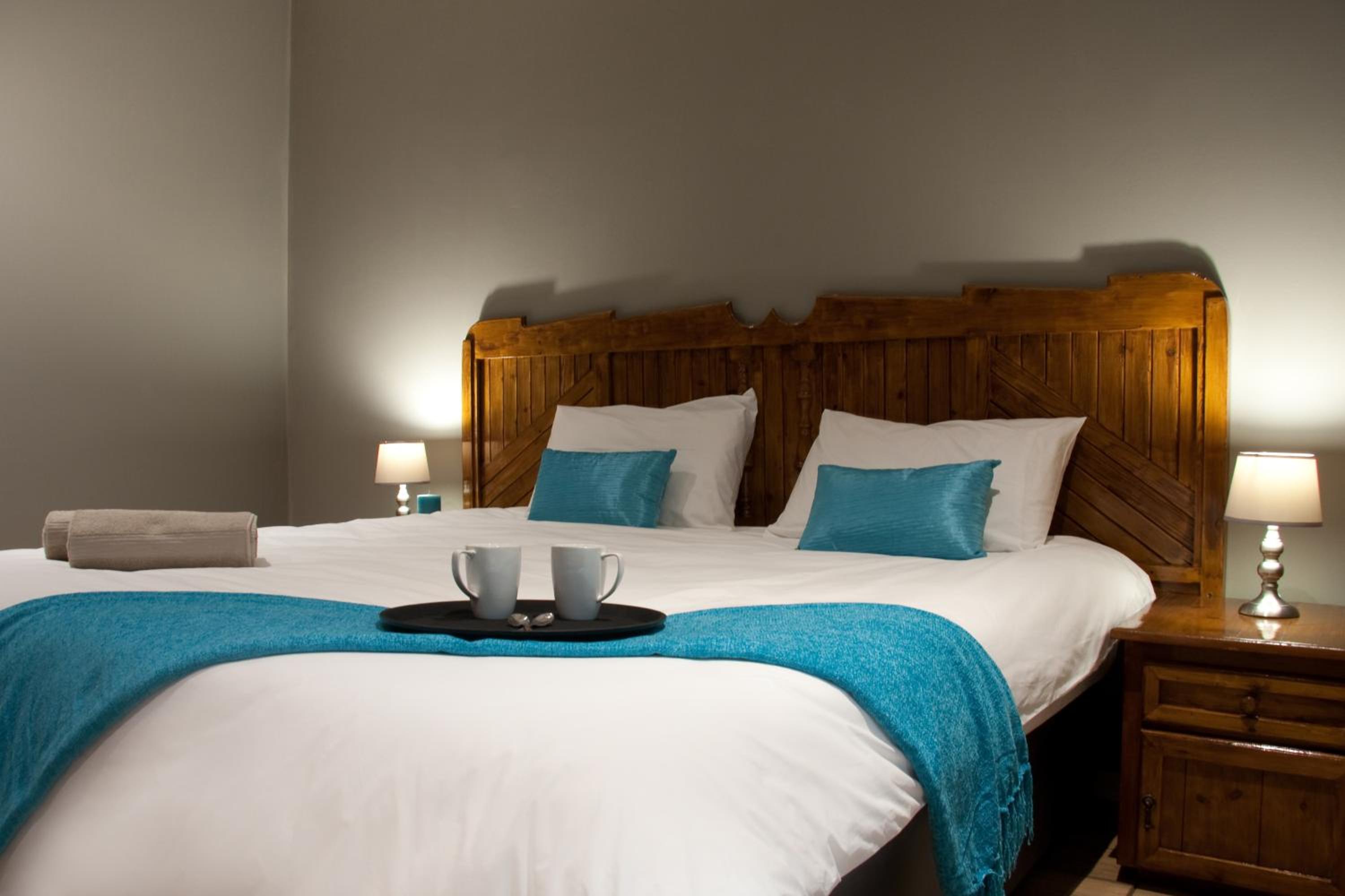 Double or Twin Room - Photo 8