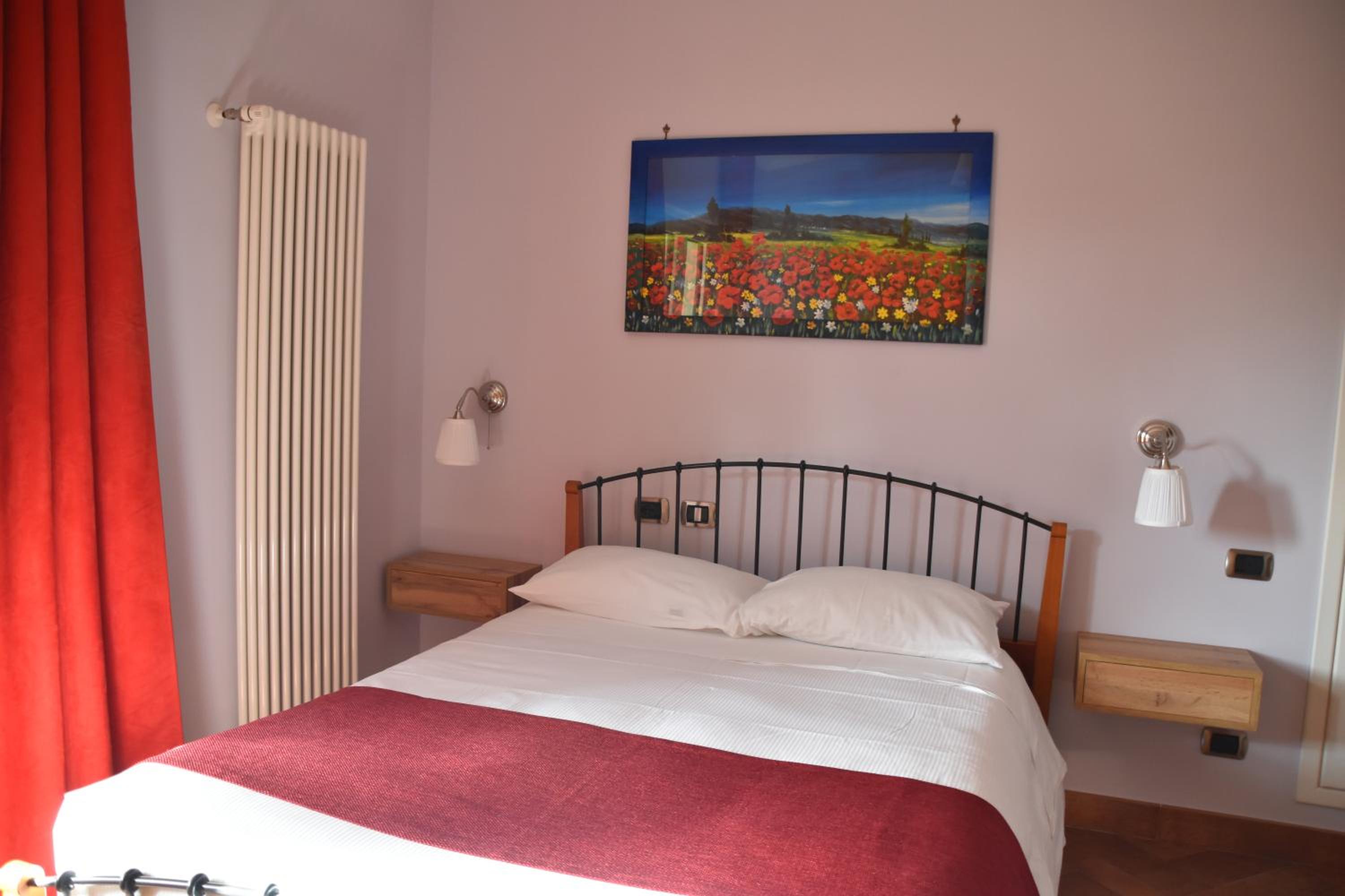 Economy Double Room photo 1