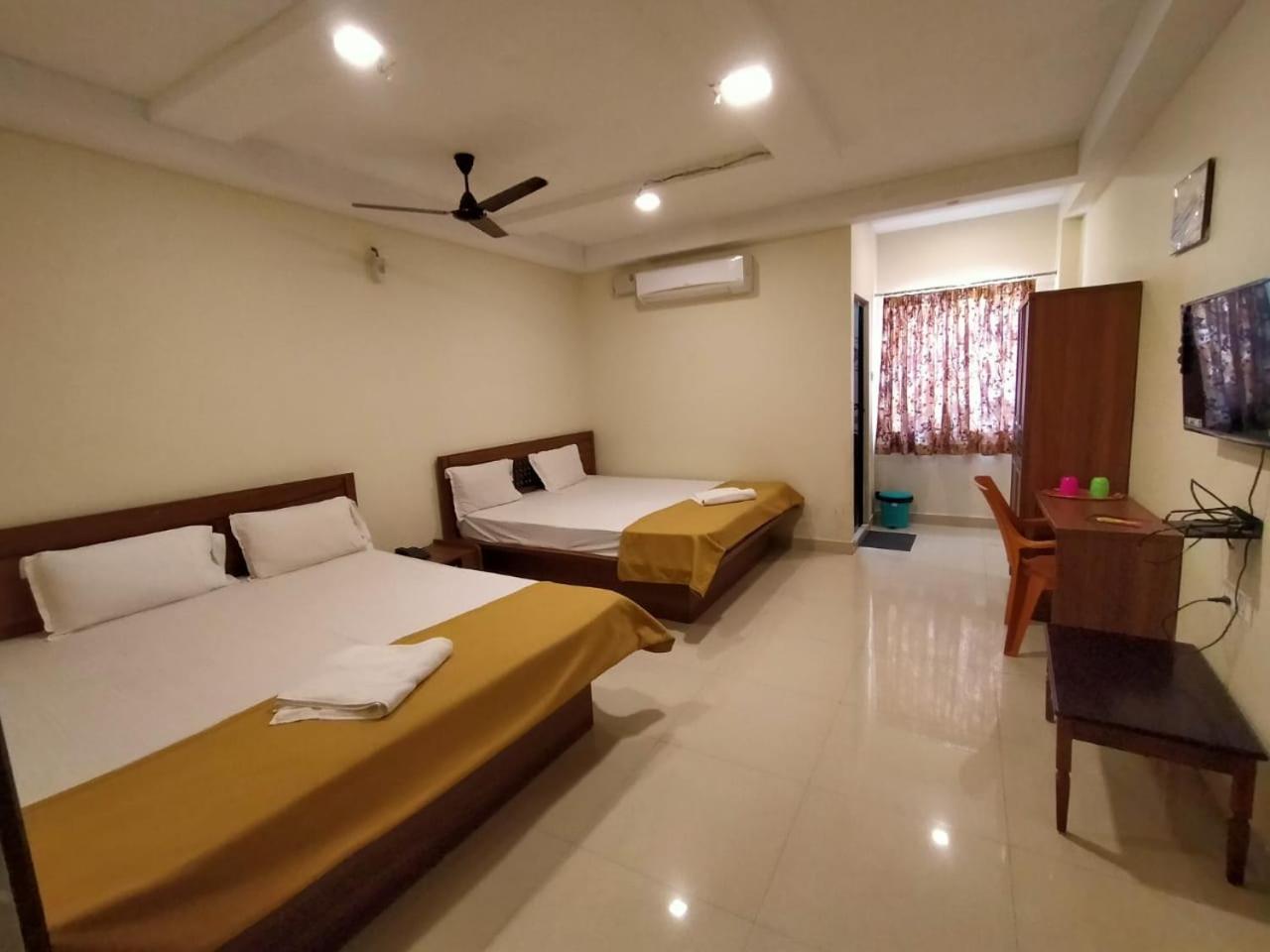 Deluxe Triple Room