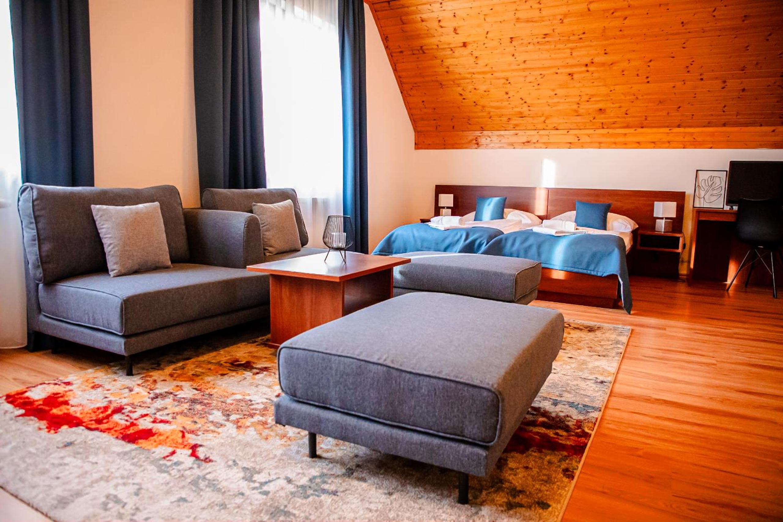Comfort Quadruple Room