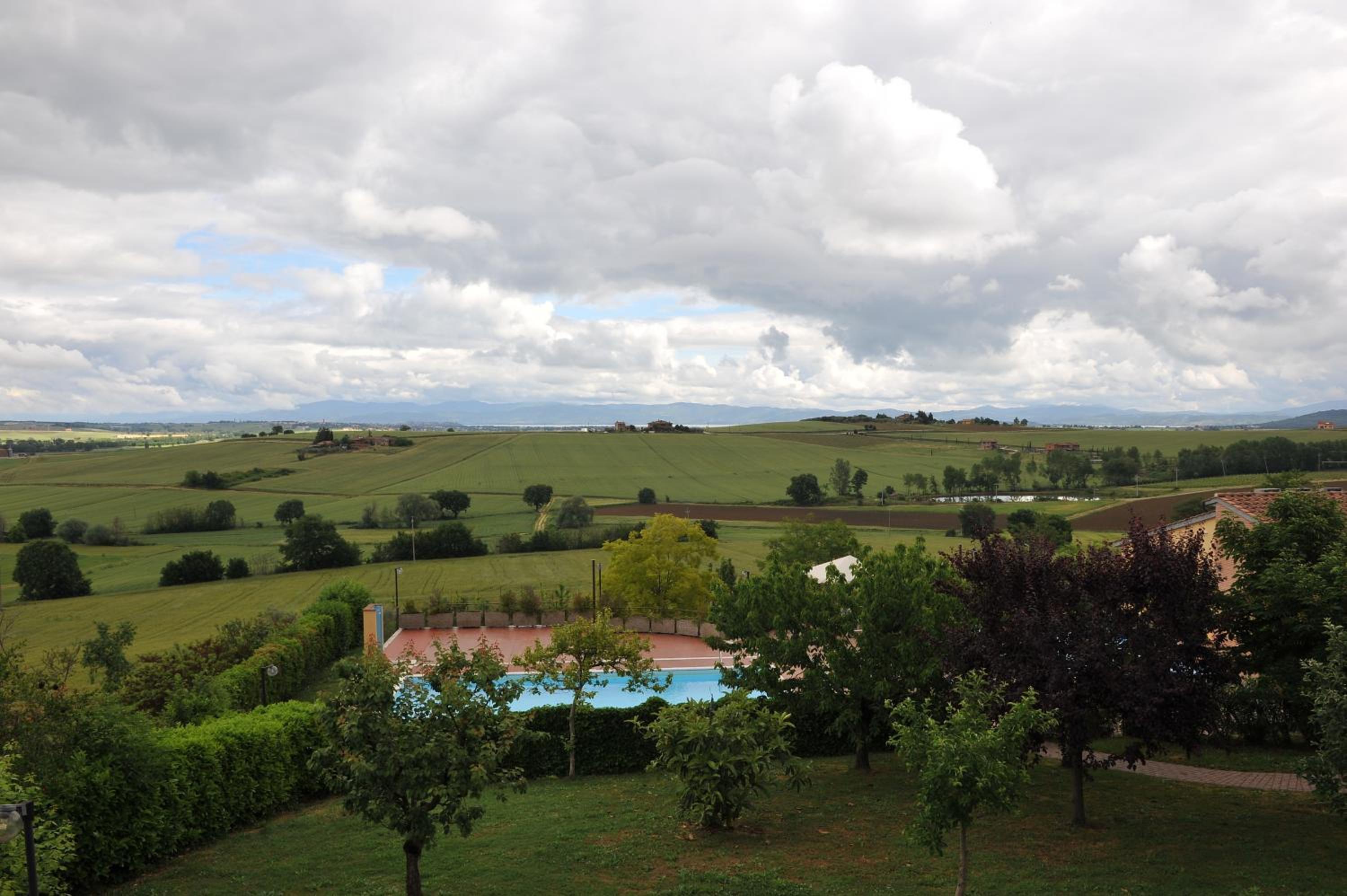 Apartment With Pool View  photo 3