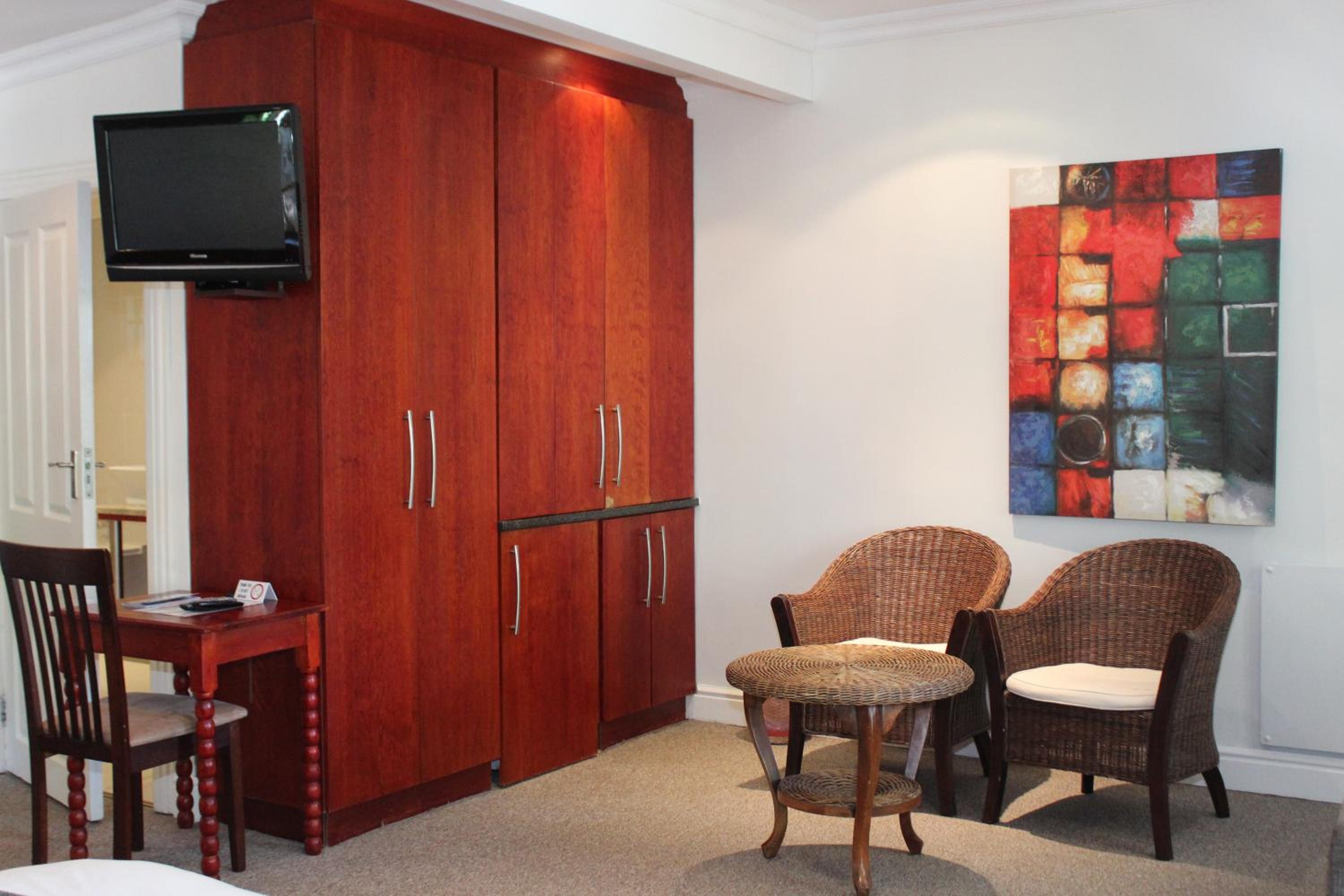 Deluxe Double or Twin Room - Photo 3