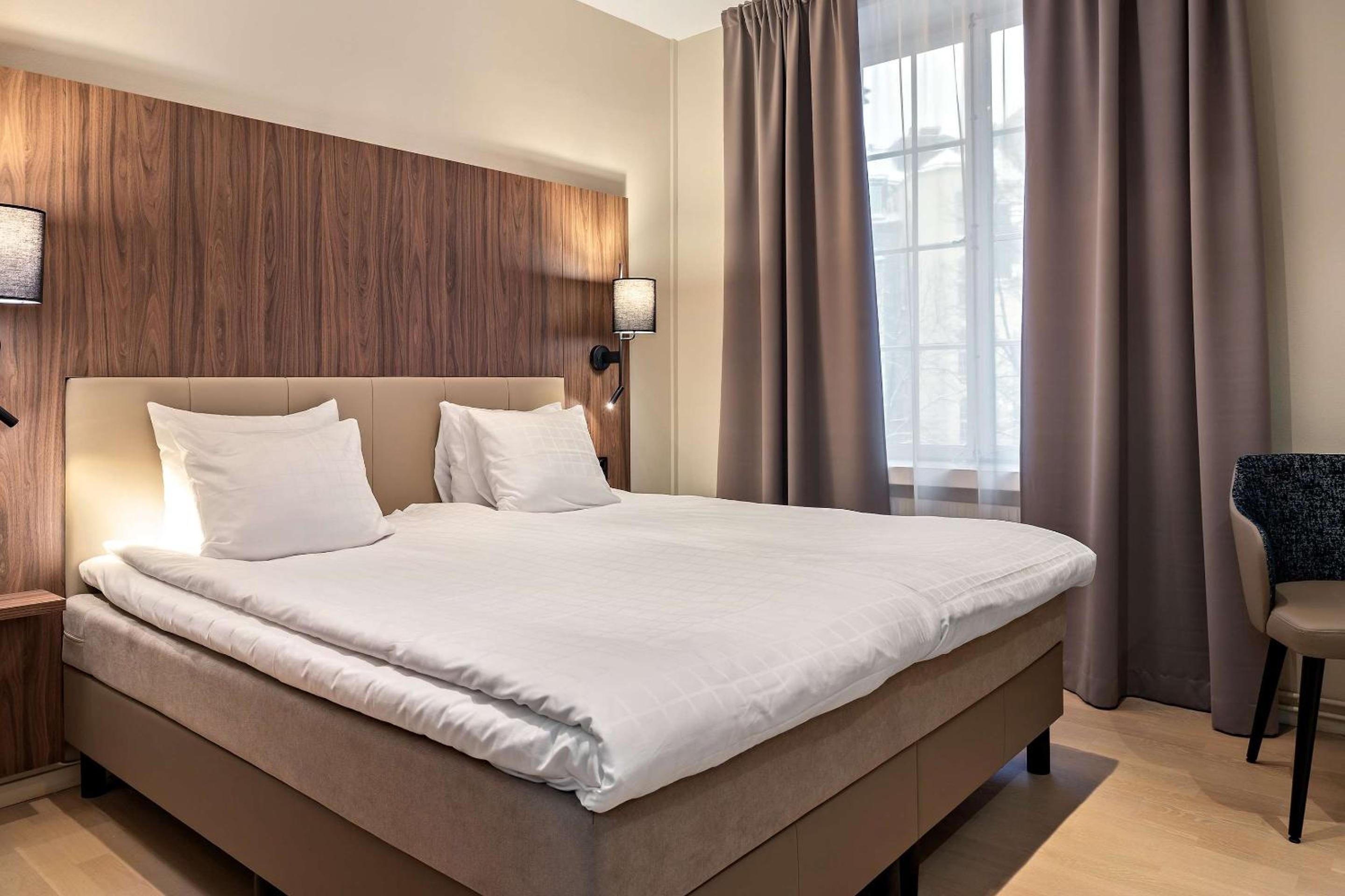 Standard with King size bed    - Photo 7