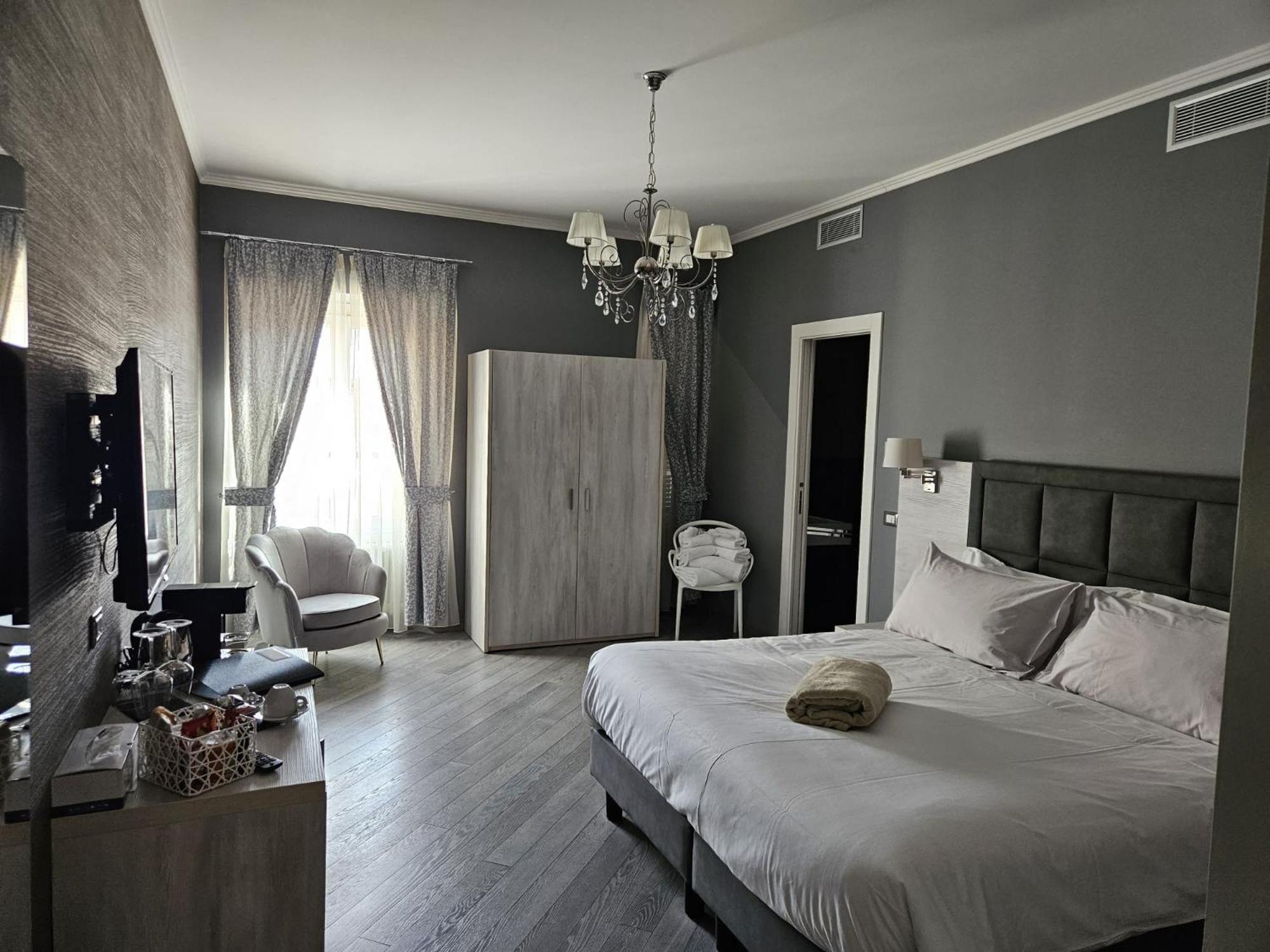 Triple Room with Private Bathroom