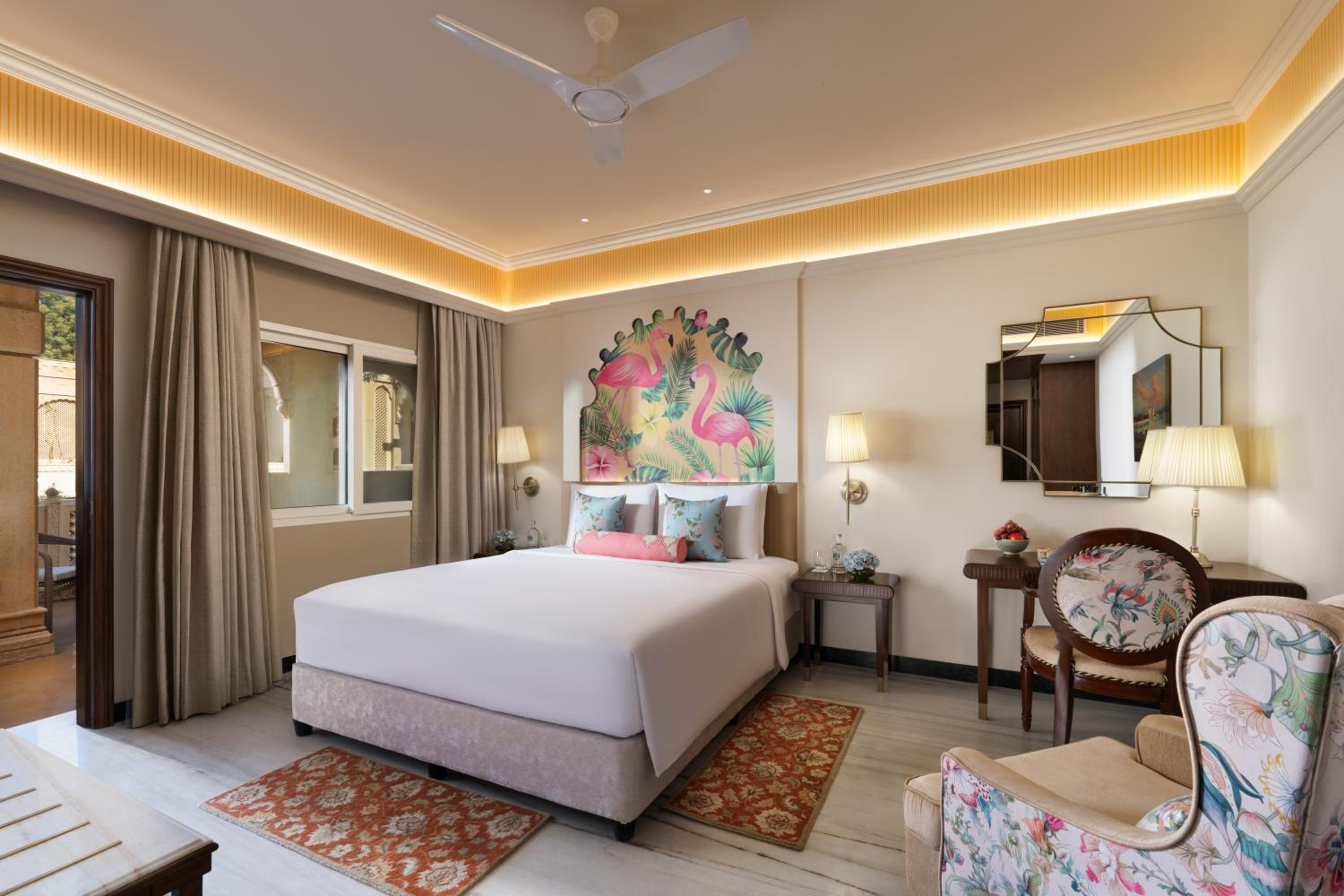 Palace Room Double Bed with Sit-Out - Photo 3