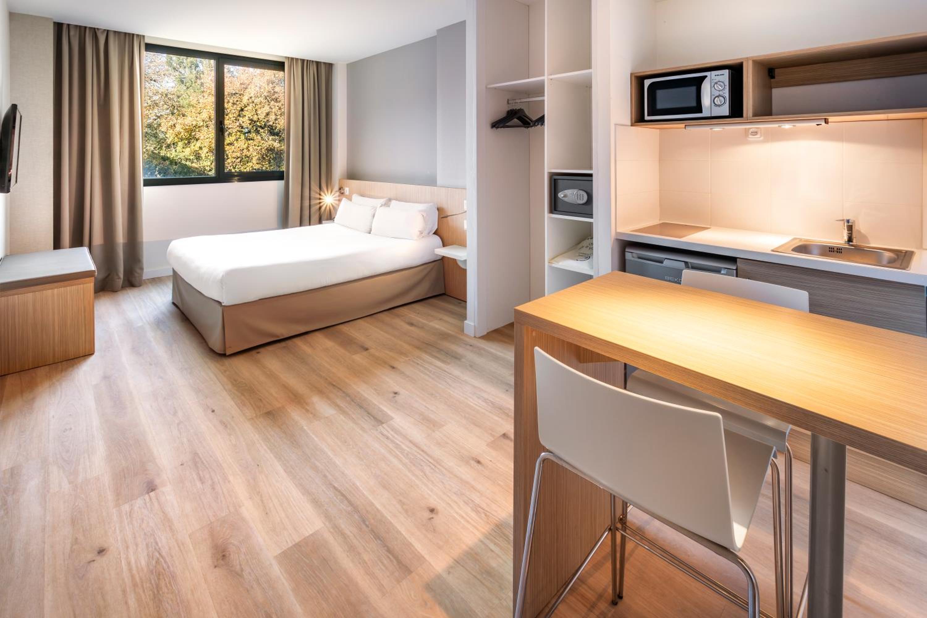 Double Room - Photo 4