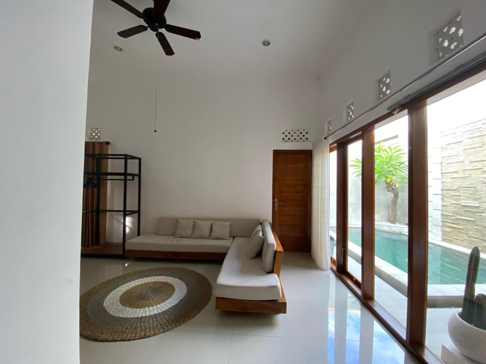One-Bedroom House photo 2