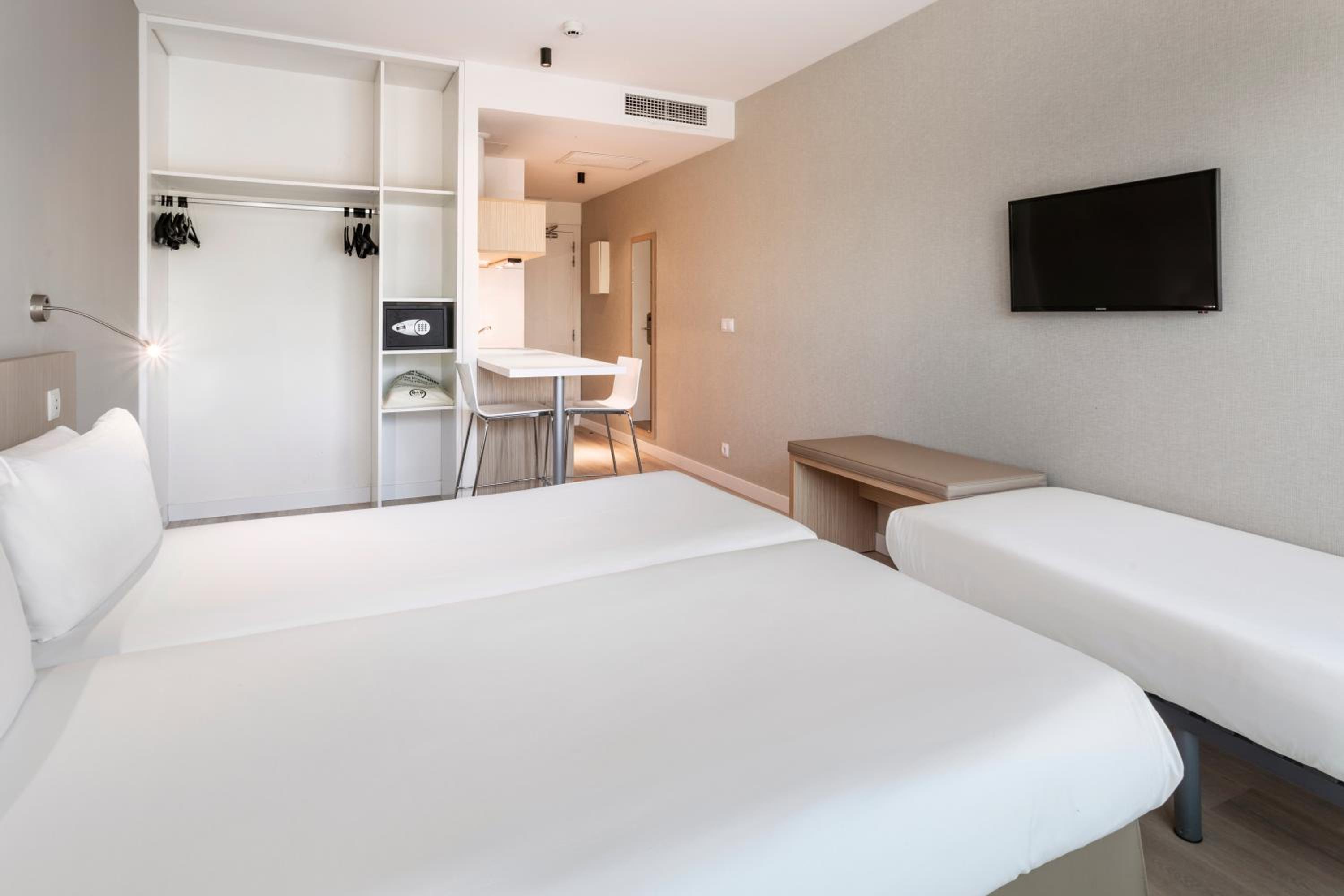 Triple Room - Photo 2