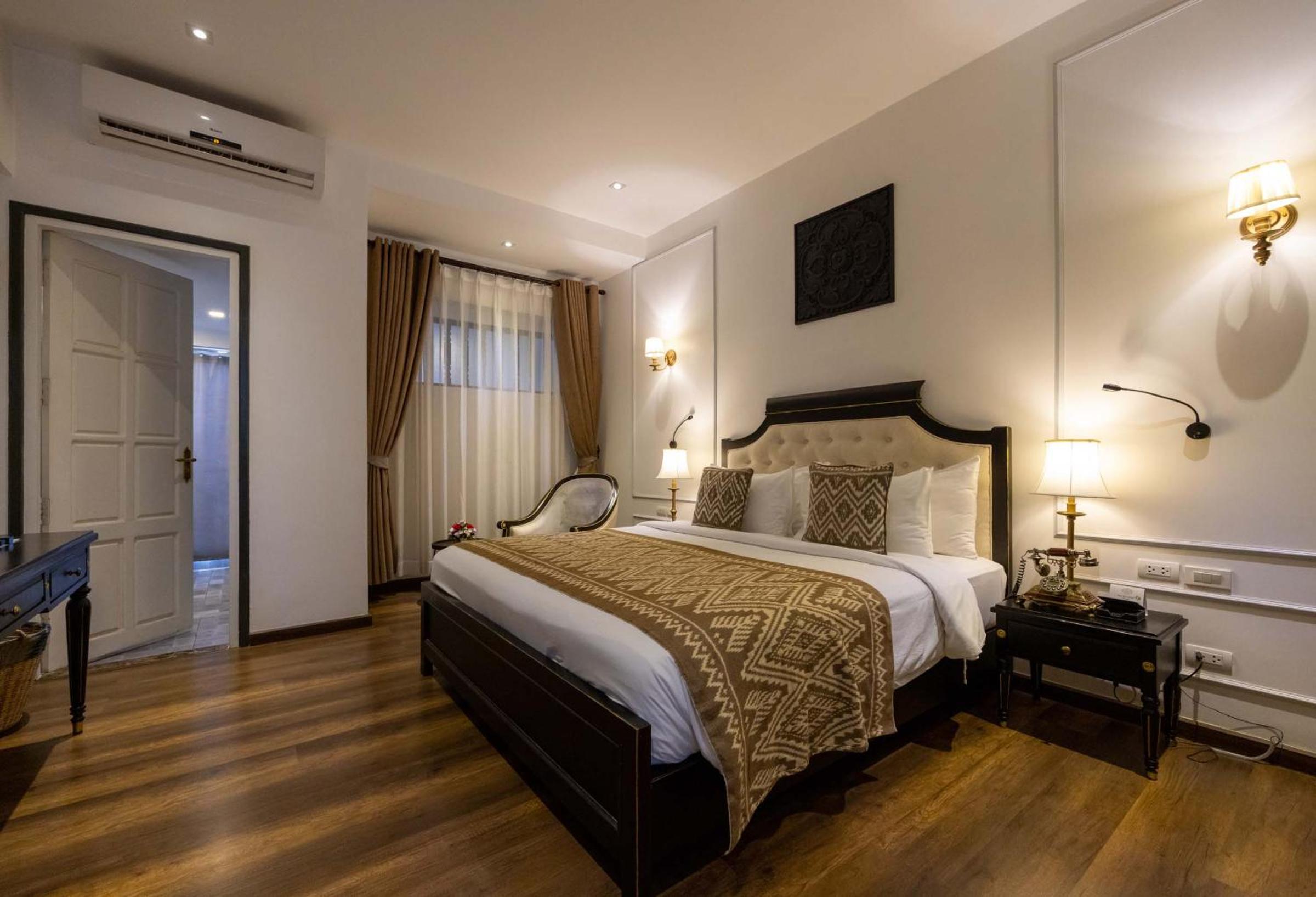 Deluxe Double or Twin Room