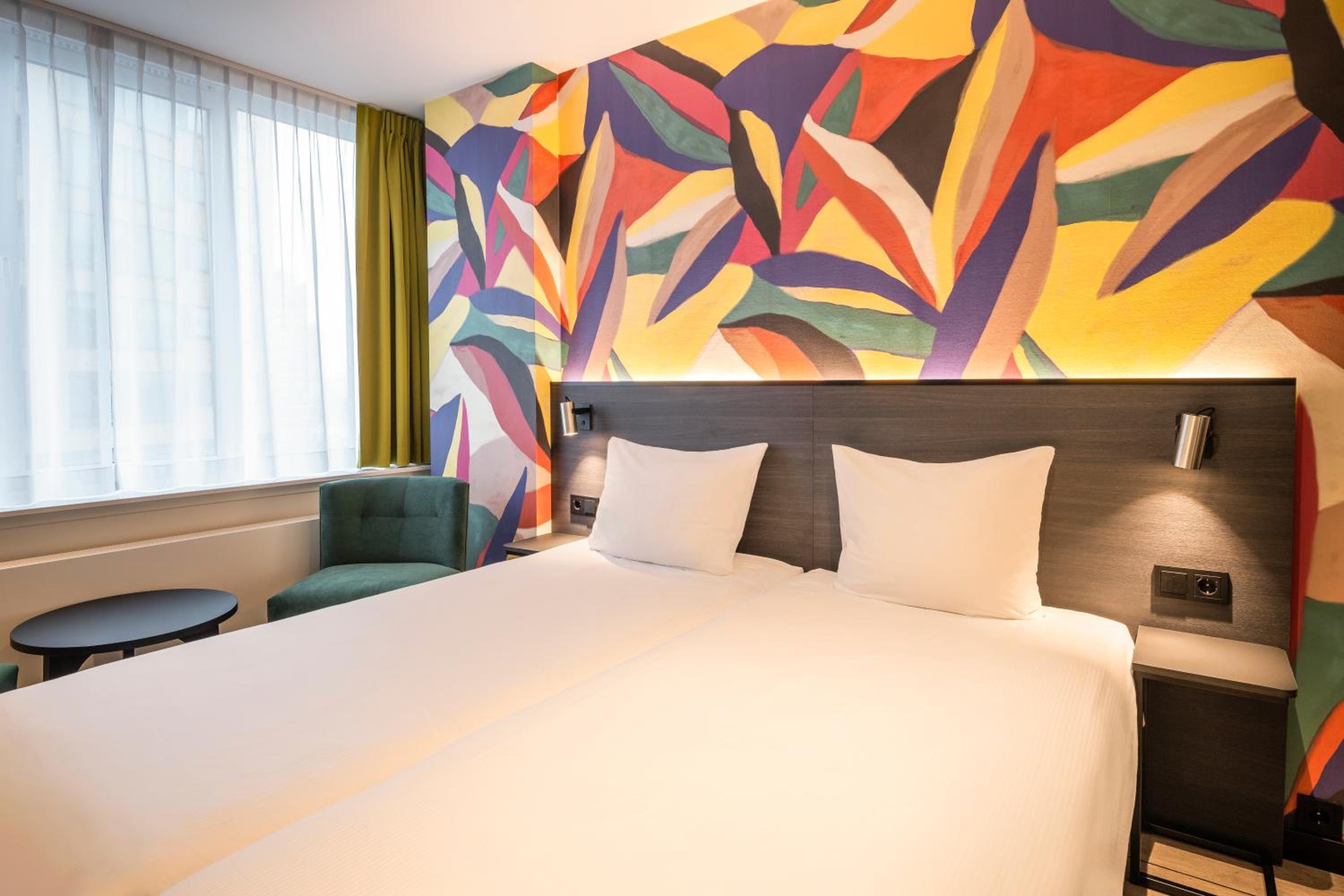 Superior Double Room With River View - Photo 4