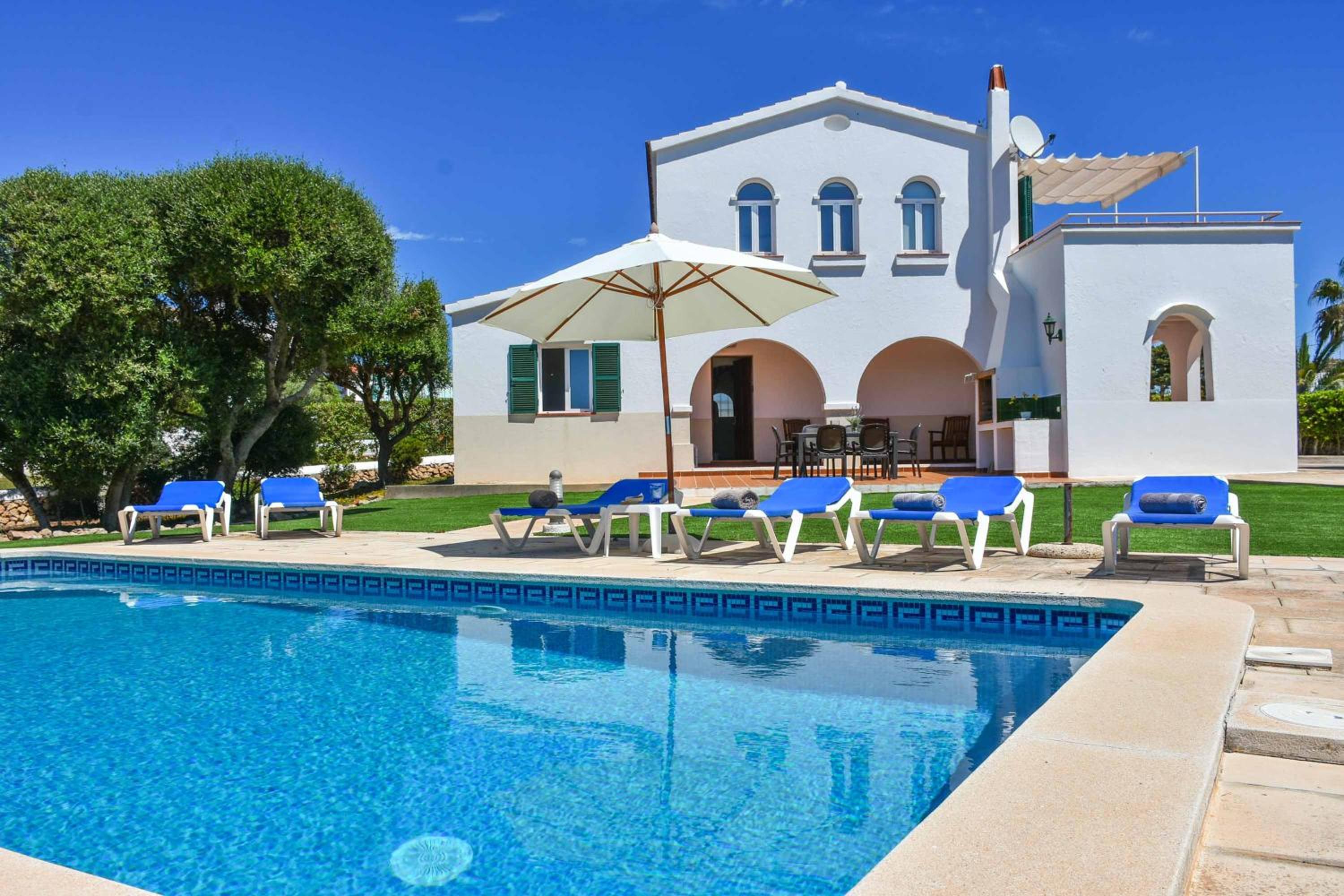 Villa de Tres Habitaciones
