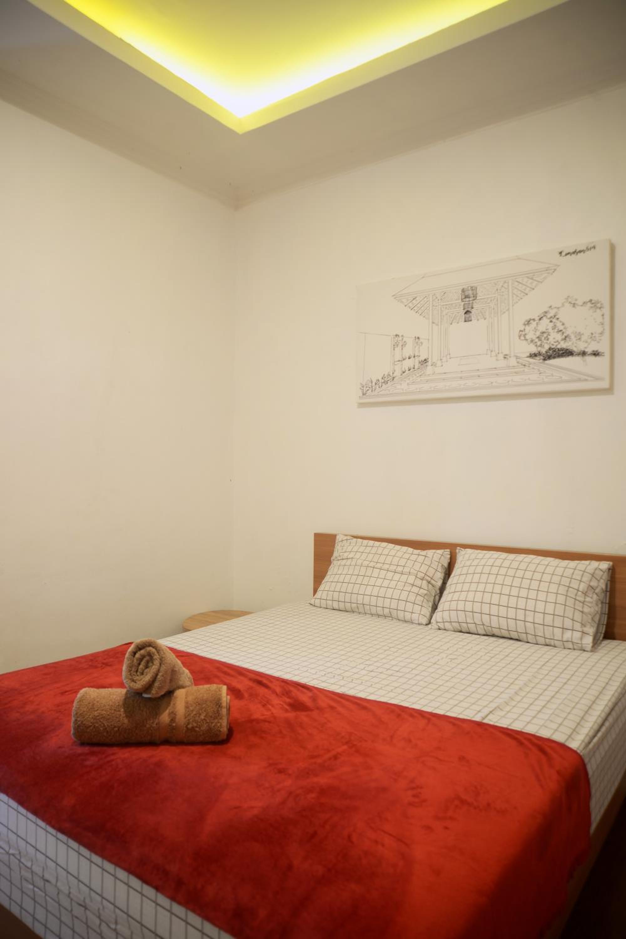 Queen Room with Garden View - Photo 13