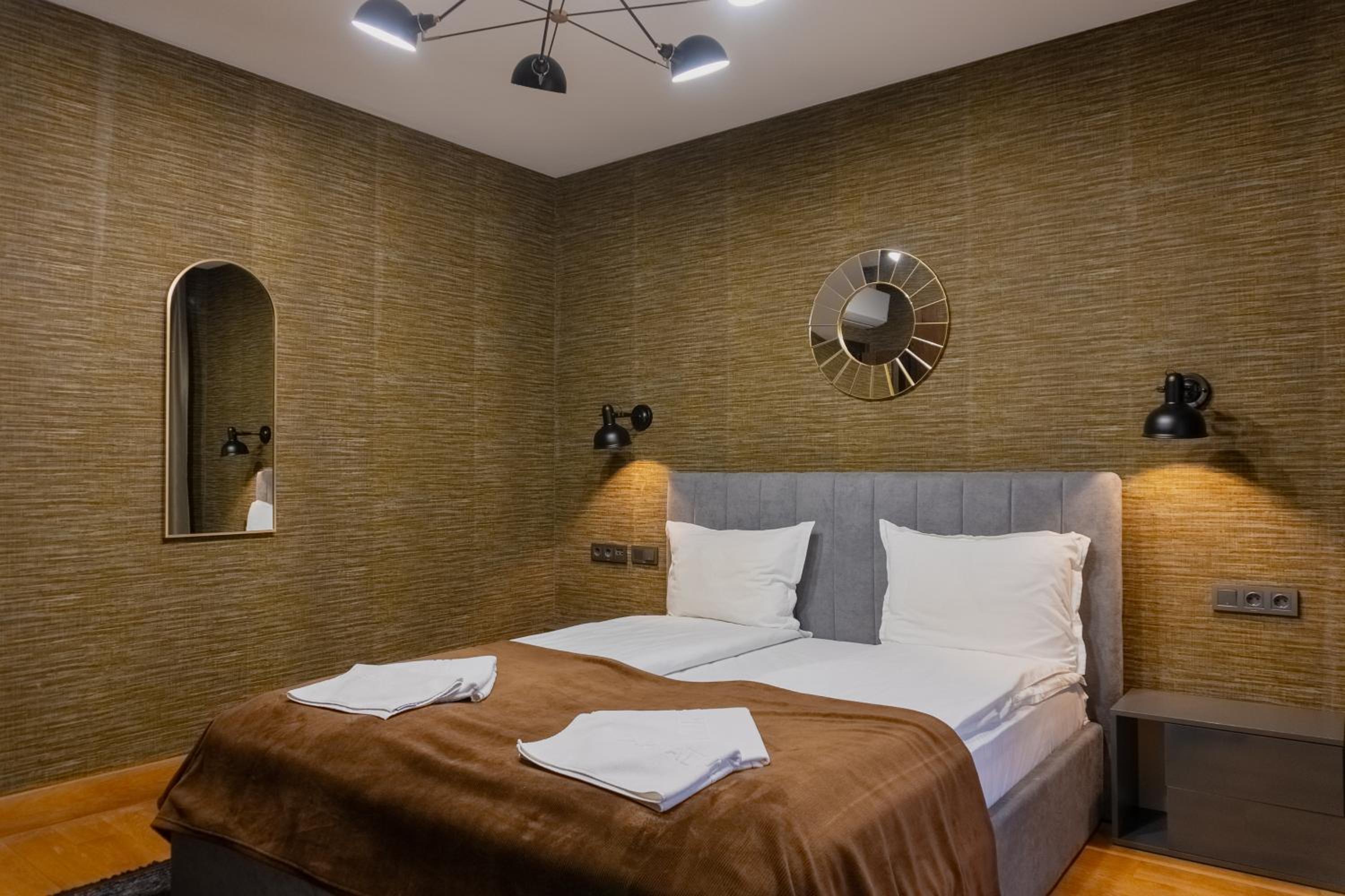Deluxe Suite - Photo 14