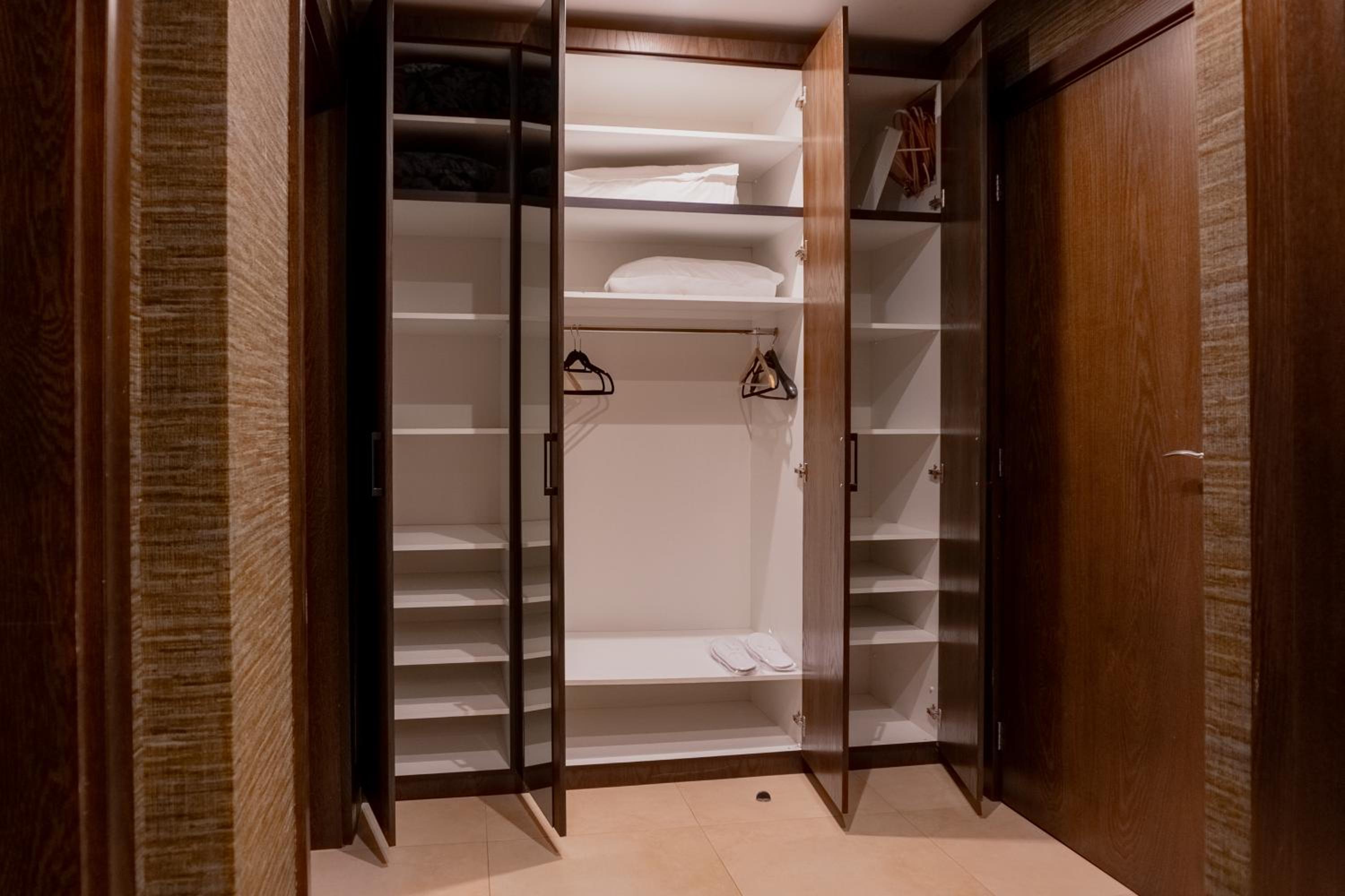 Deluxe Suite - Photo 15