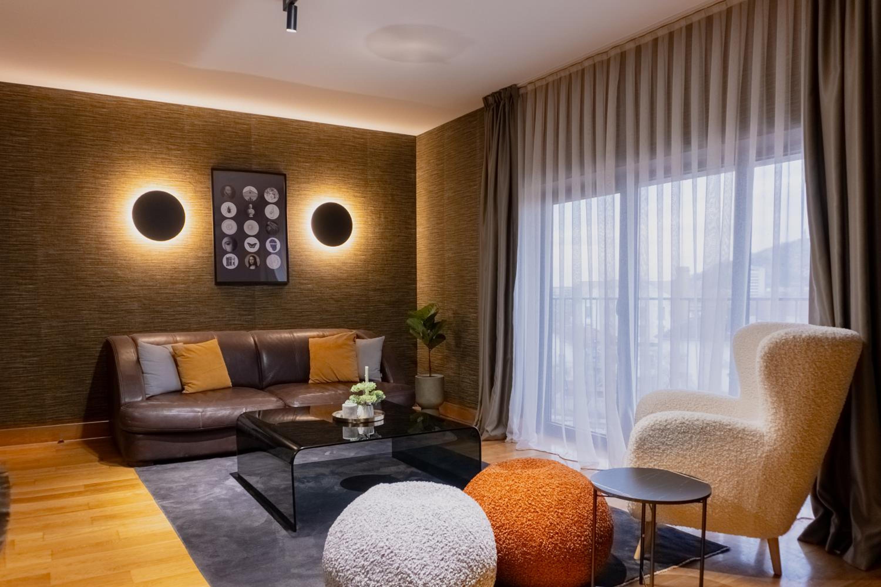 Deluxe Suite - Photo 16