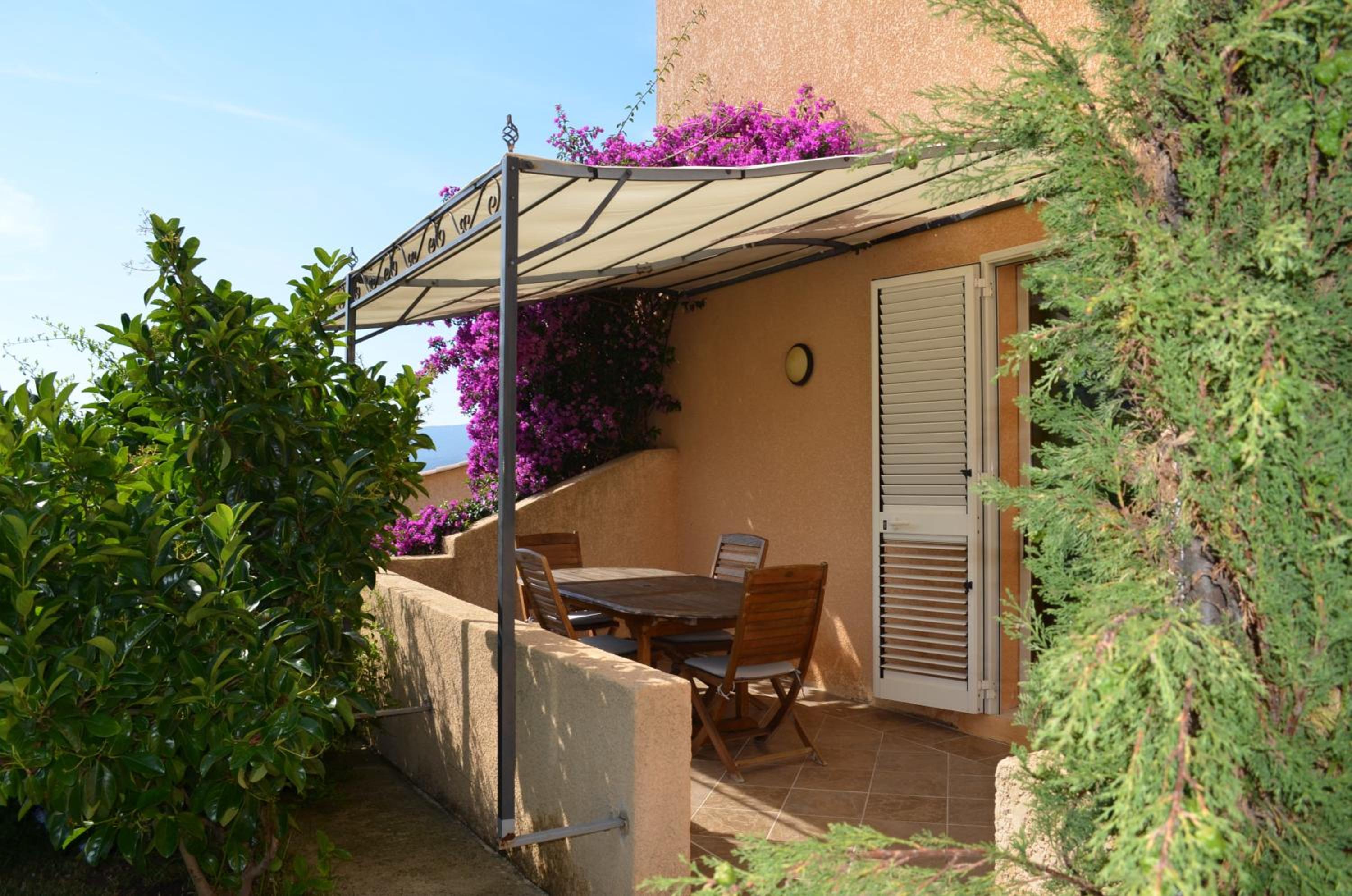 Two-Bedroom Villa - Photo 26