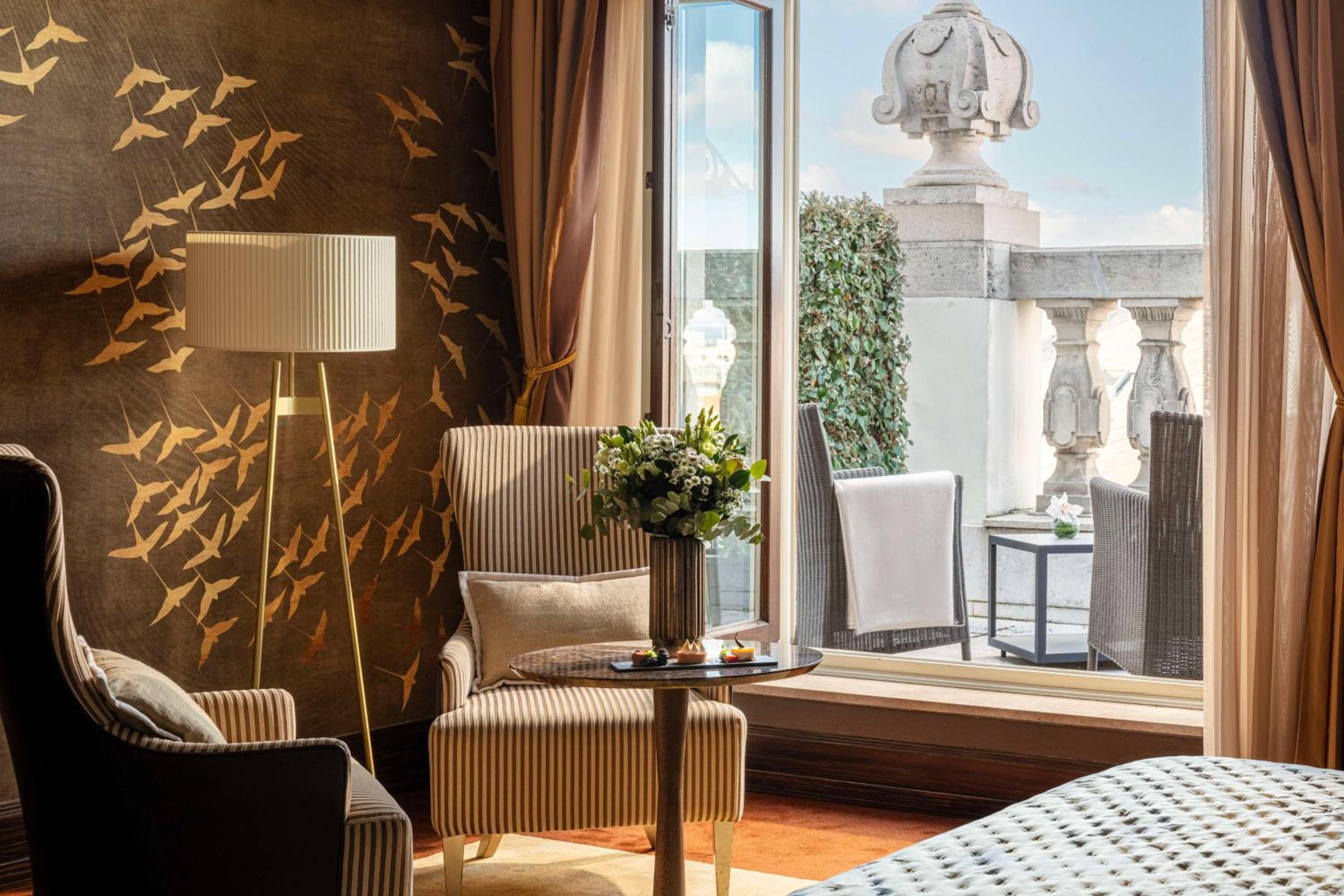Grand Premium Room with Terrace