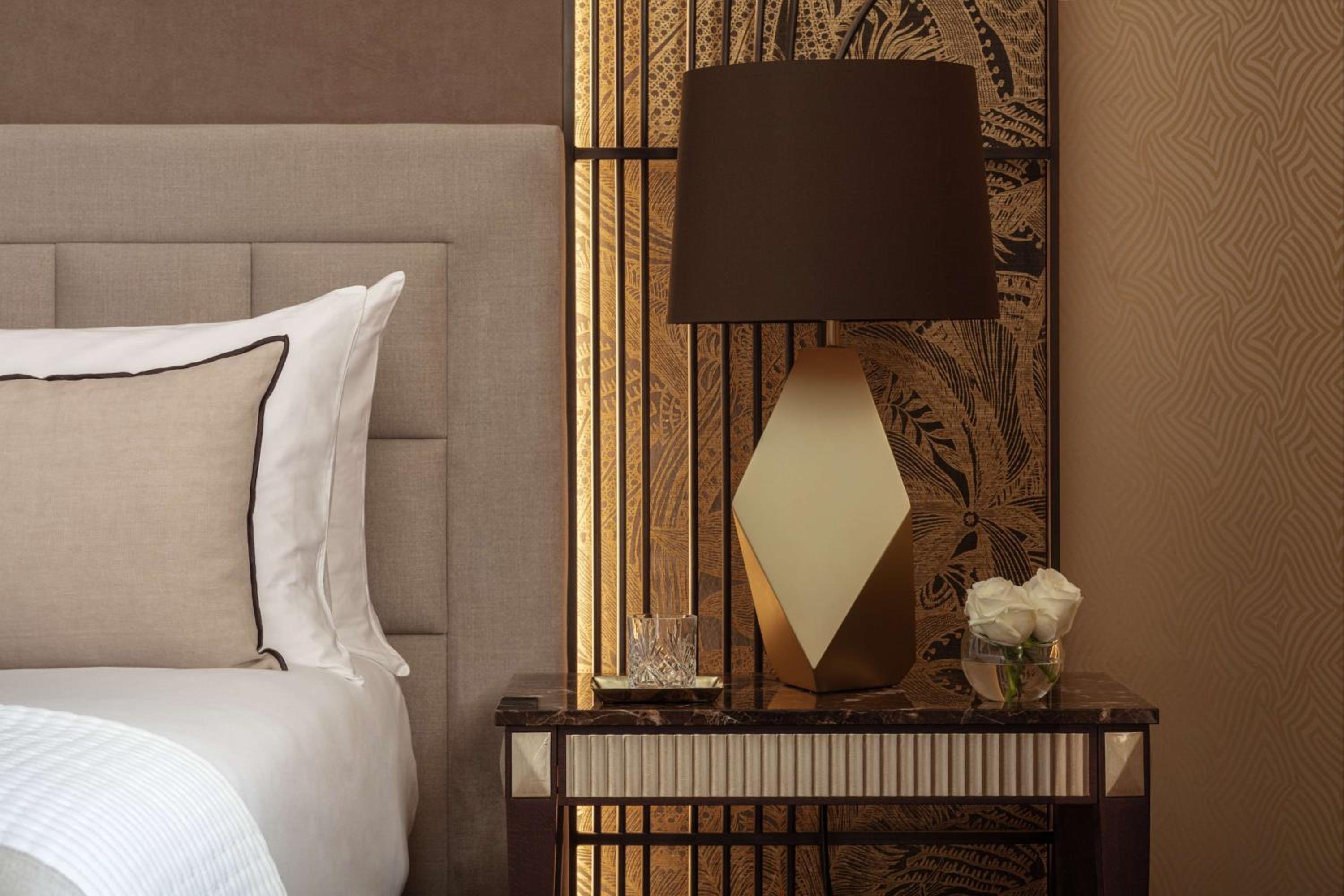 Executive Suite with Terrace thumbnail 5