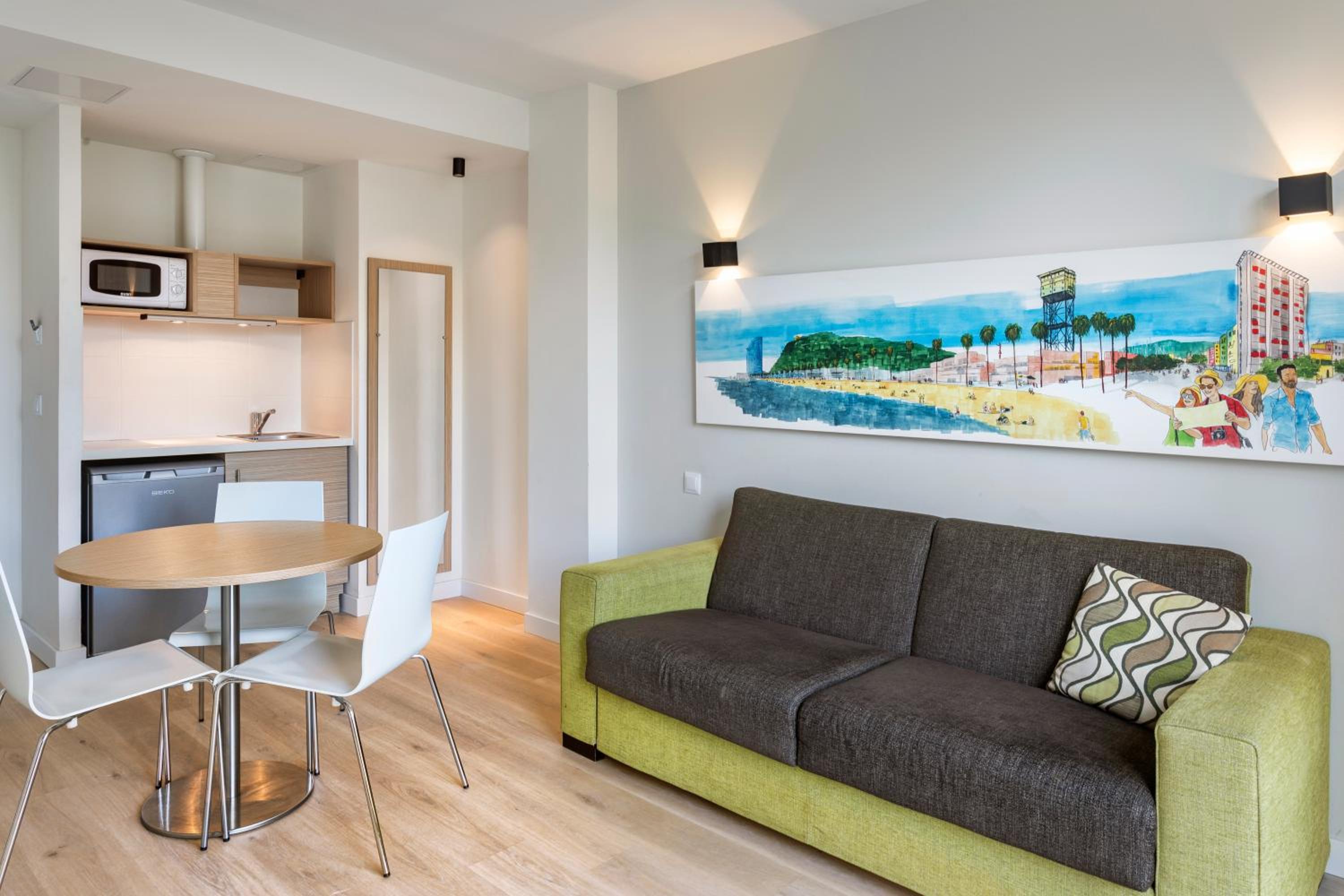 Junior Suite (2 Adults + 1 Child) with Parking included photo 3