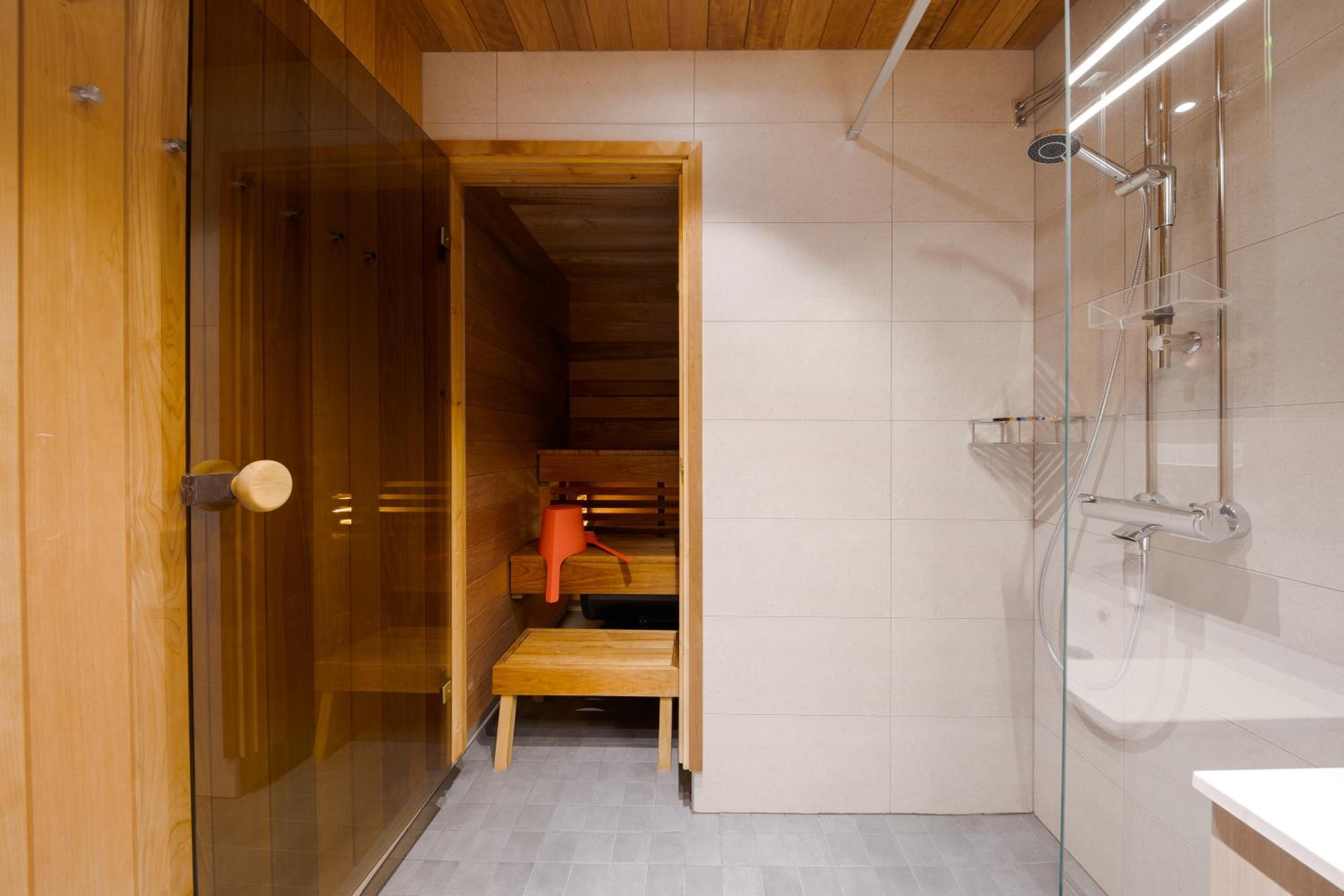 Two-Bedroom Apartment with Sauna - Photo 8